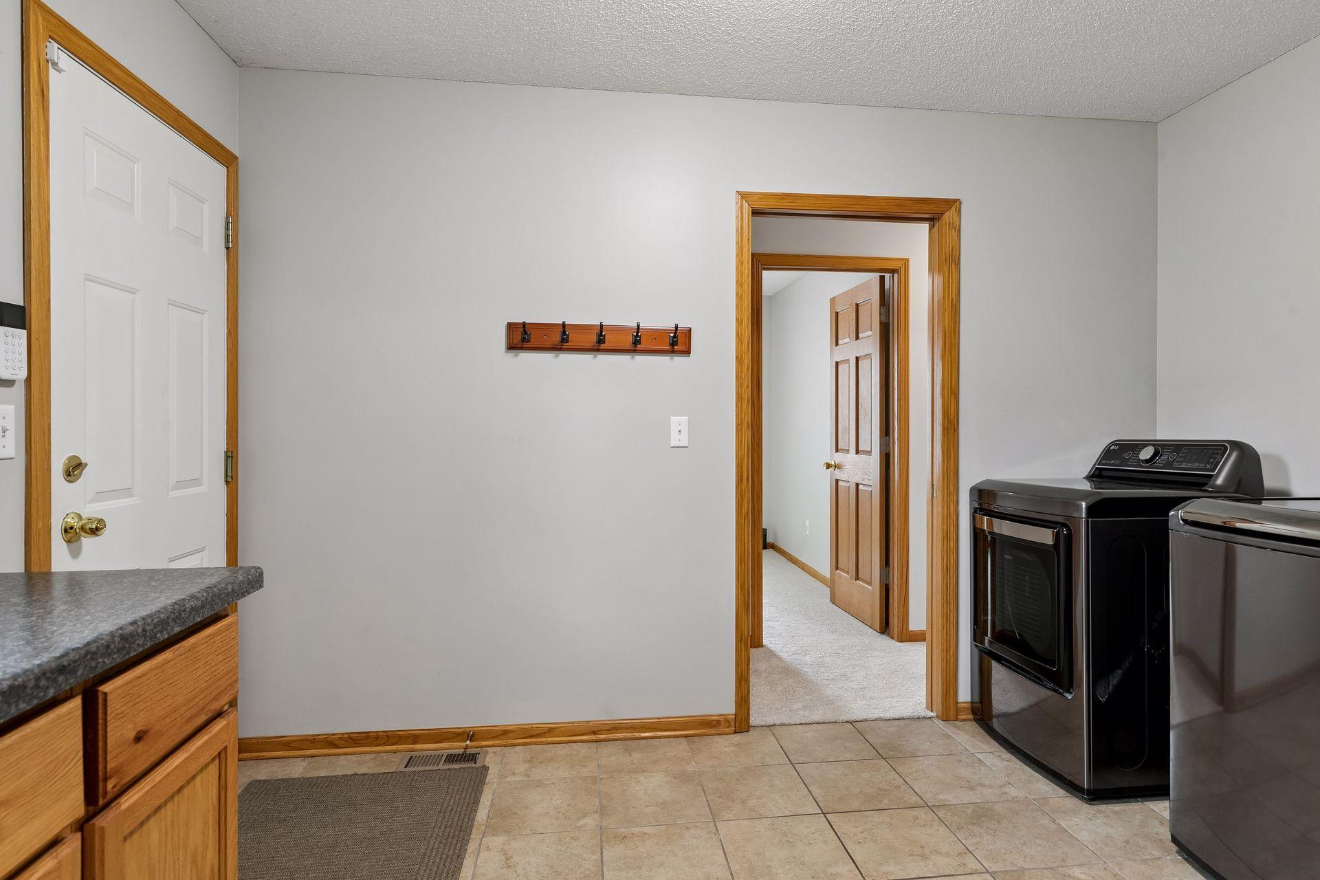 10362 Fox Run Road Property Photo 23