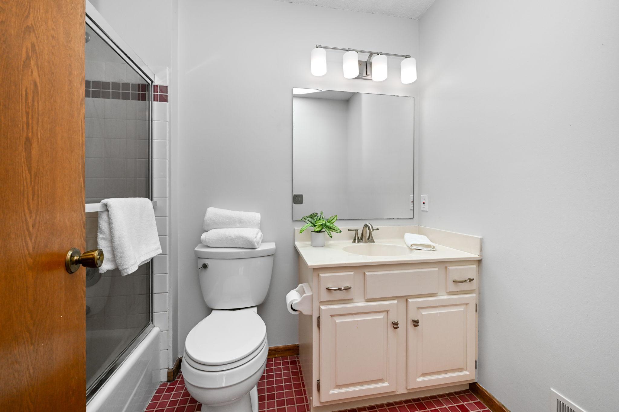 14624 Hanover Lane Property Photo 17