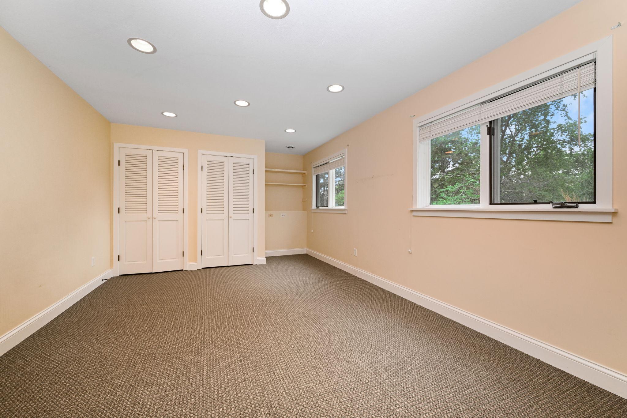 14624 Hanover Lane Property Photo 21