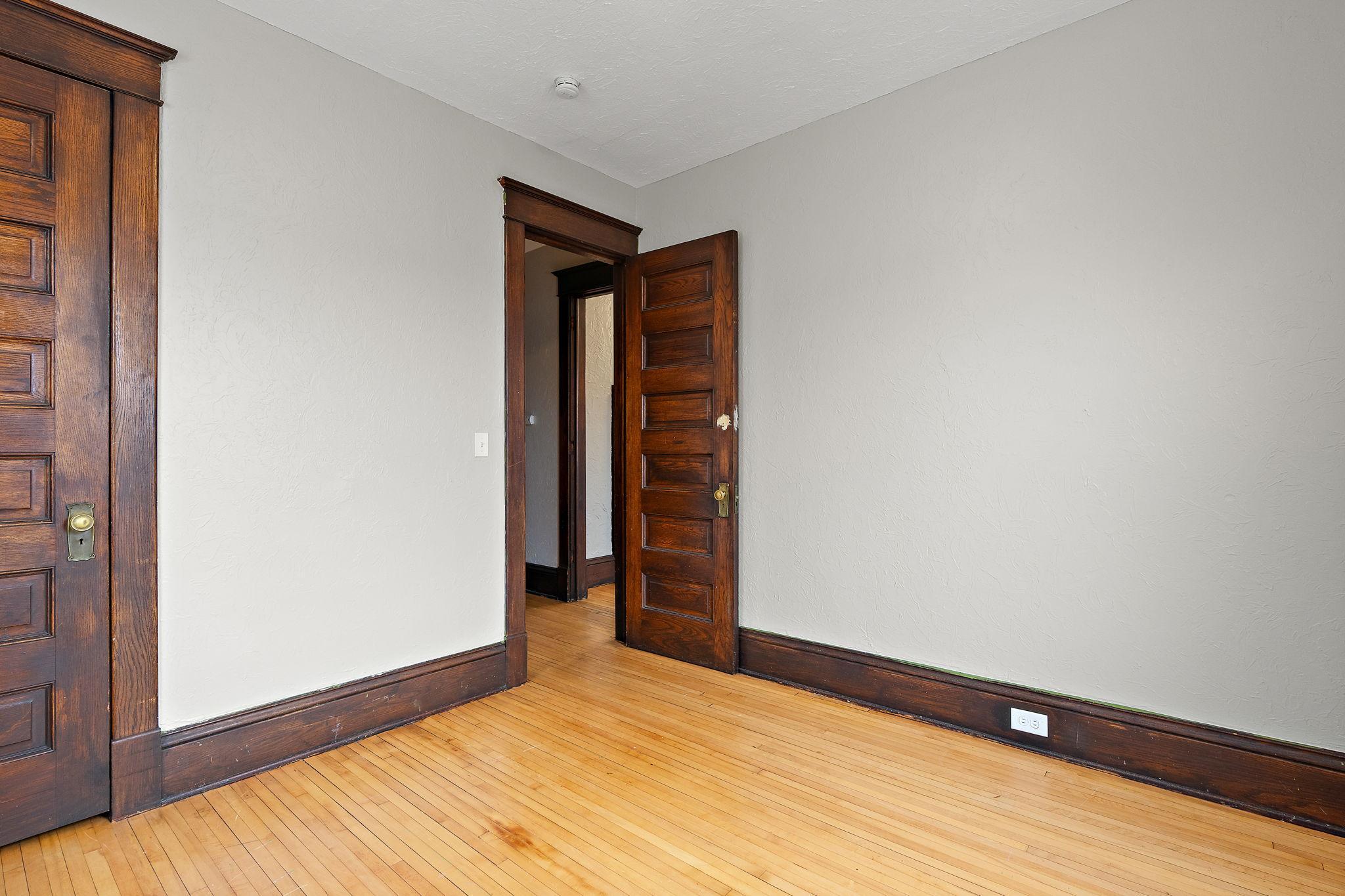 2428 Chicago Avenue 2 Property Photo 20