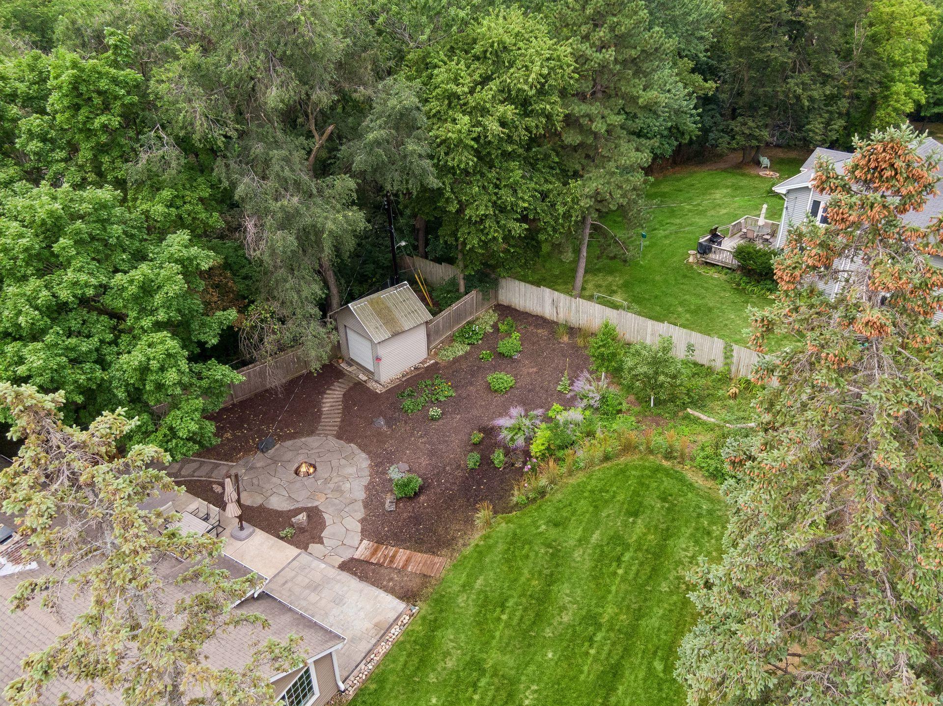 5112 Willow Lane Property Photo 6