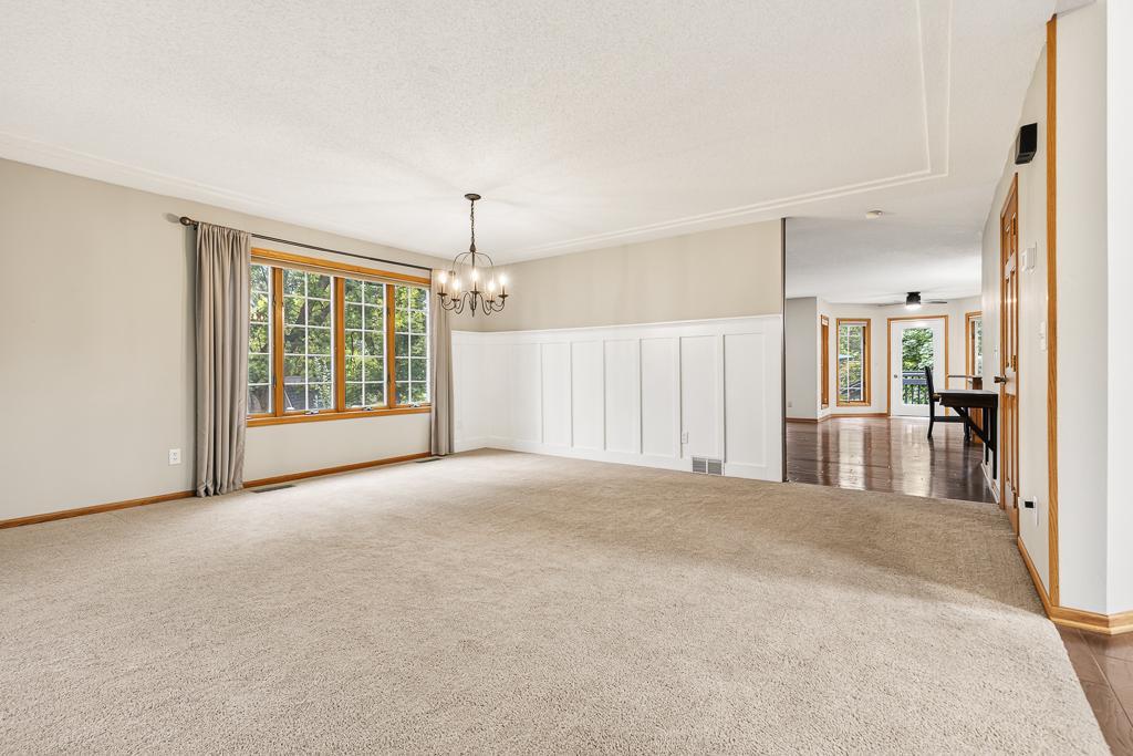 1203 Parkside Drive Property Photo 25