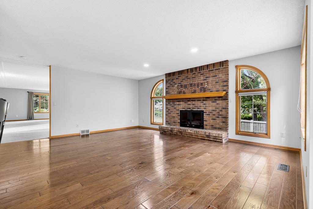 1203 Parkside Drive Property Photo 28