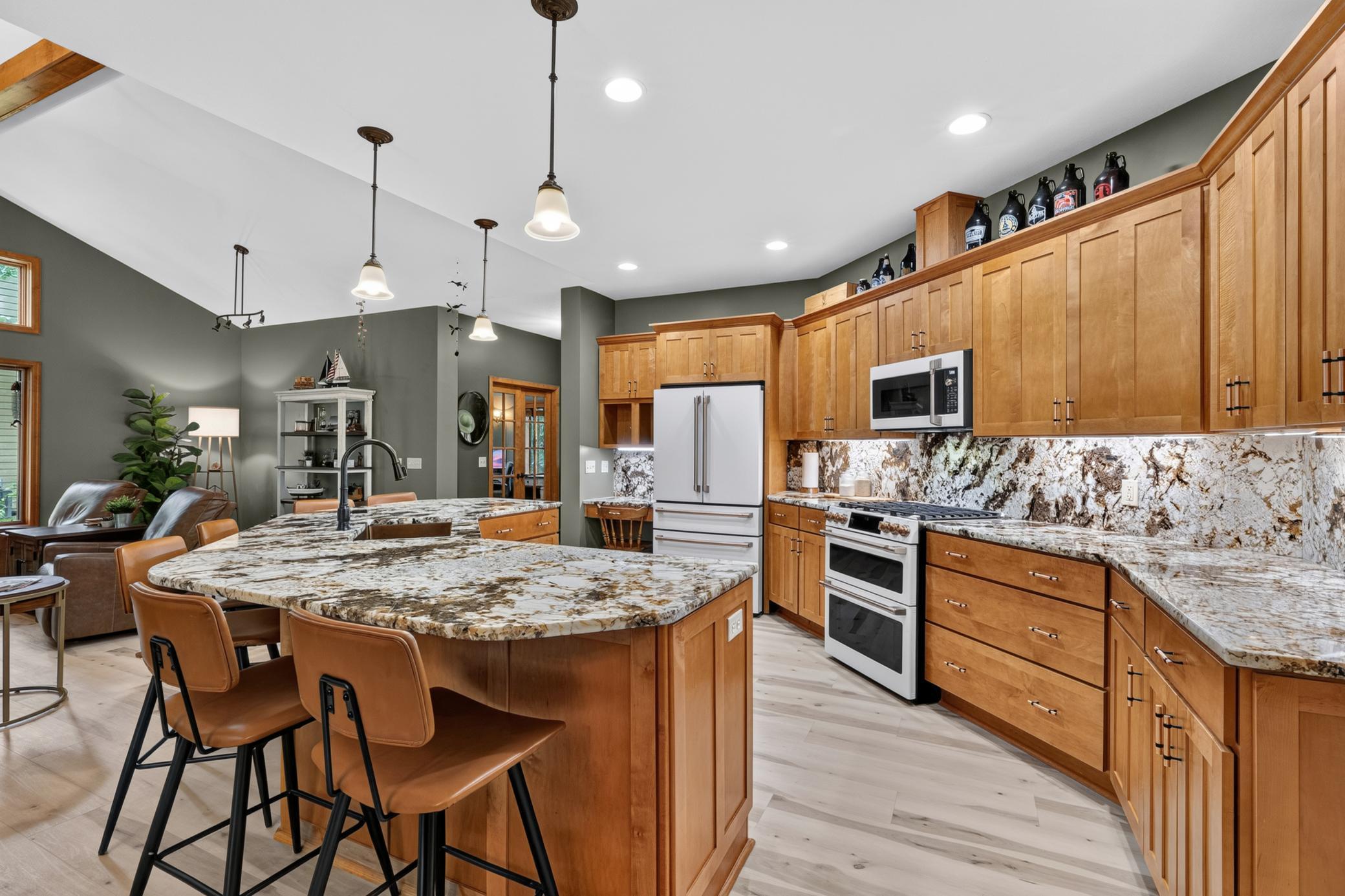 24773 Cove Trail Property Photo 1