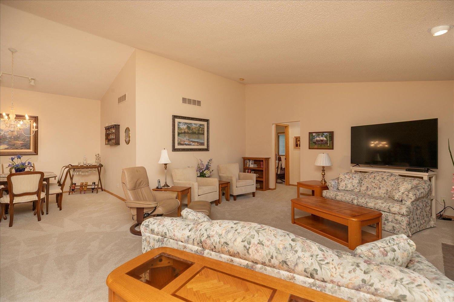 1895 Waterford Place Sw Property Photo 6