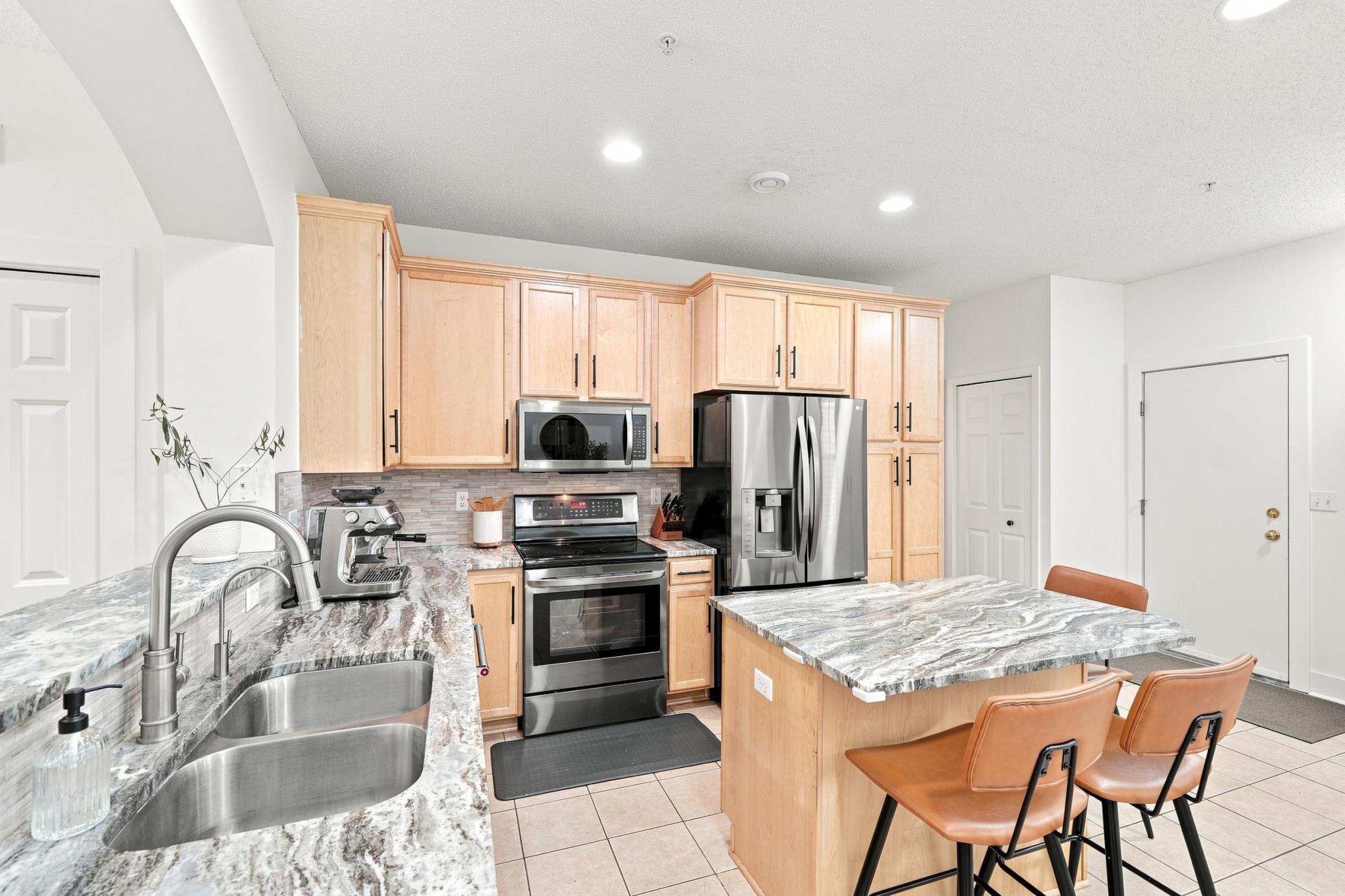 14535 Quebec Avenue Property Photo 3