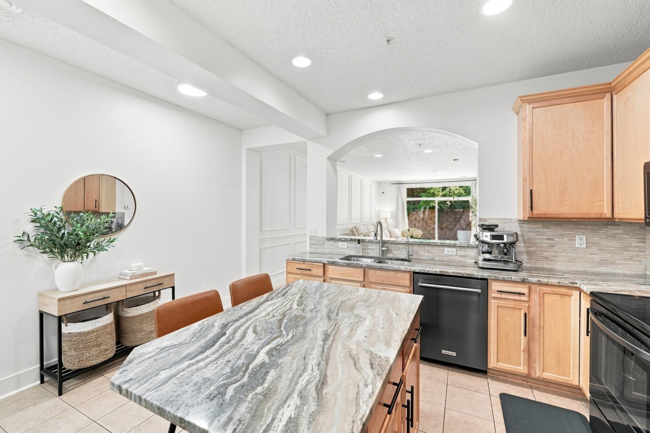 14535 Quebec Avenue Property Photo 5