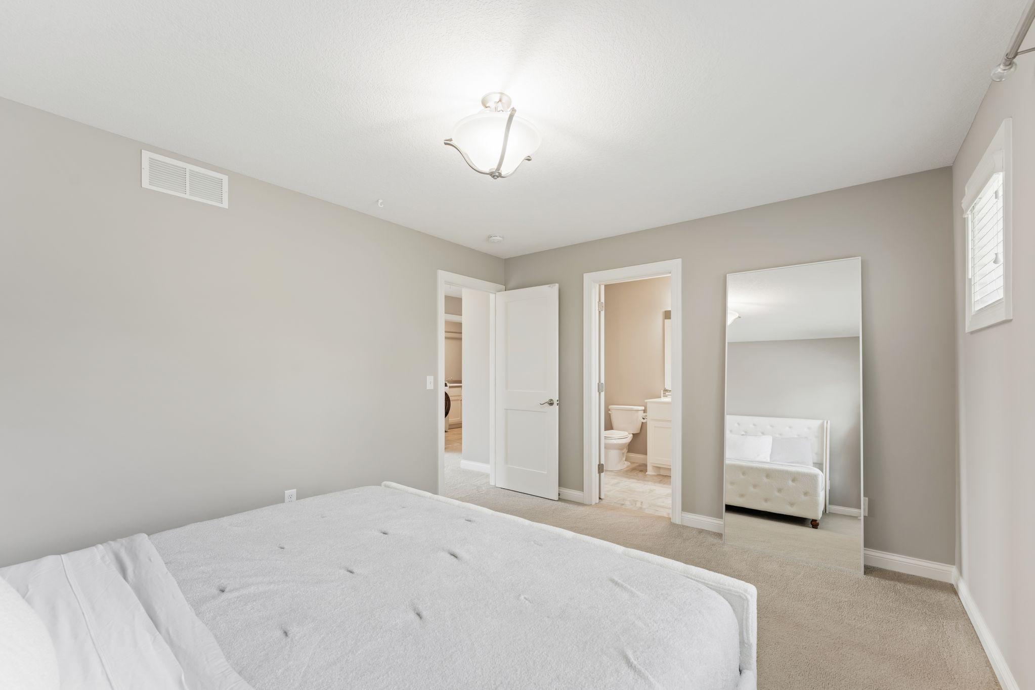 10 Crescent Lane Property Photo 34