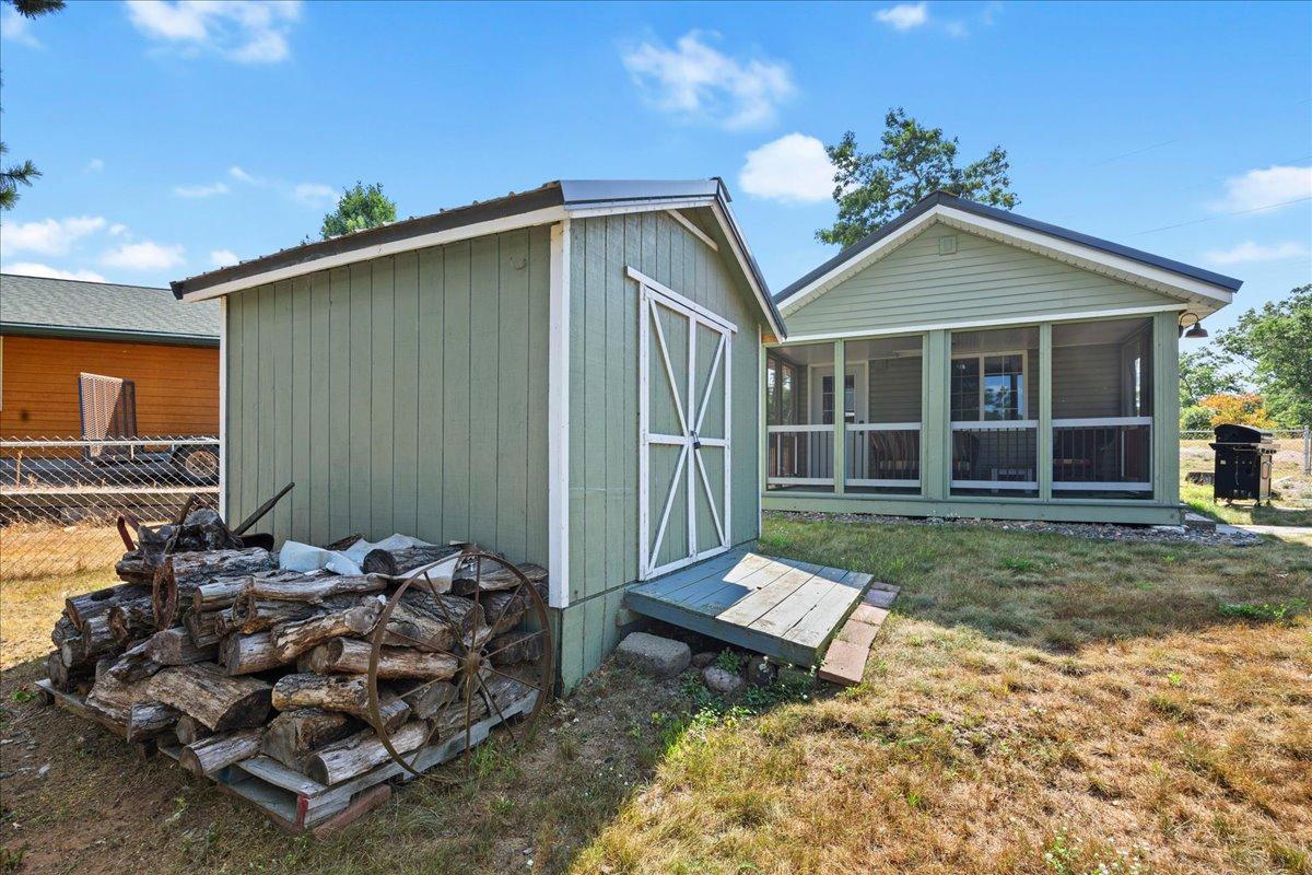 29658 State Road 35 Property Photo 6