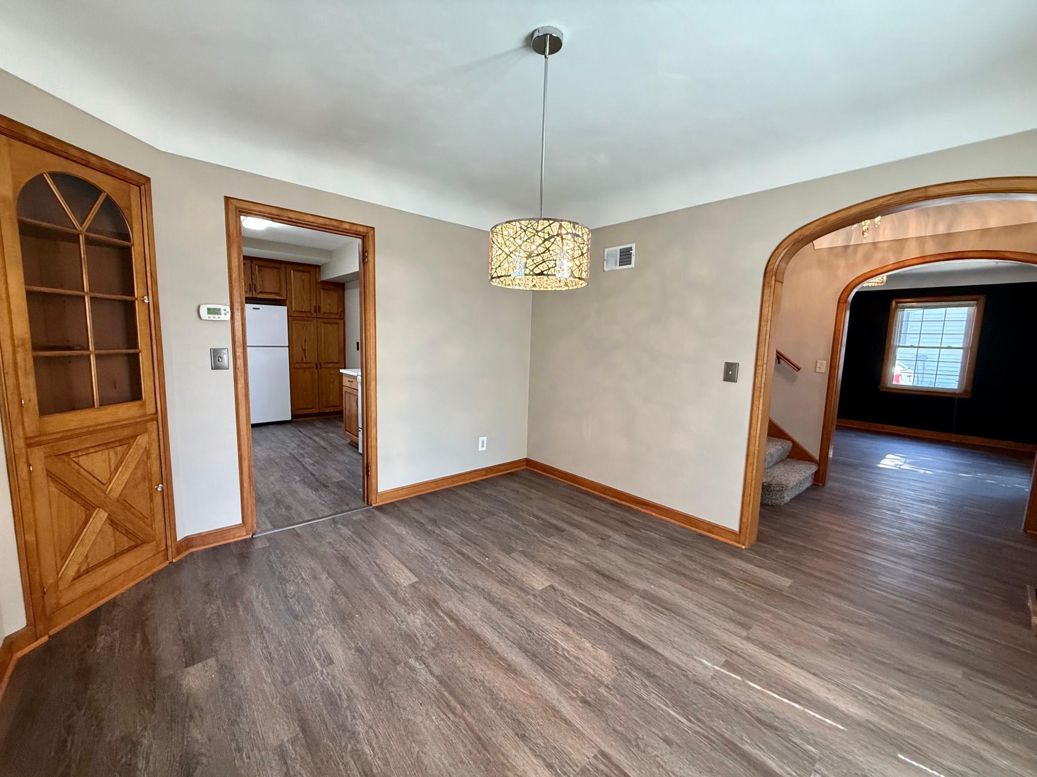 220 2nd Street E Property Photo 11