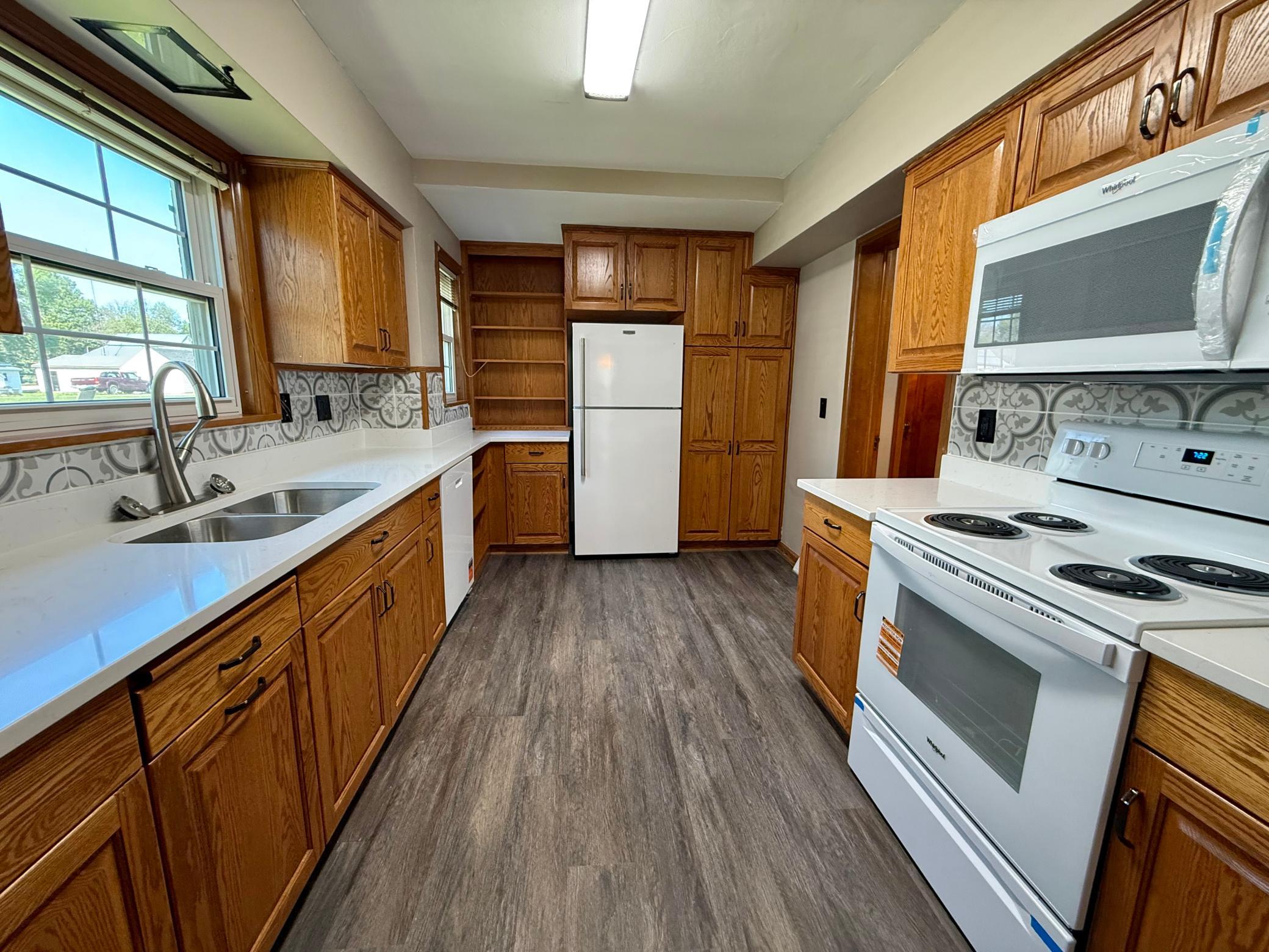 220 2nd Street E Property Photo 13