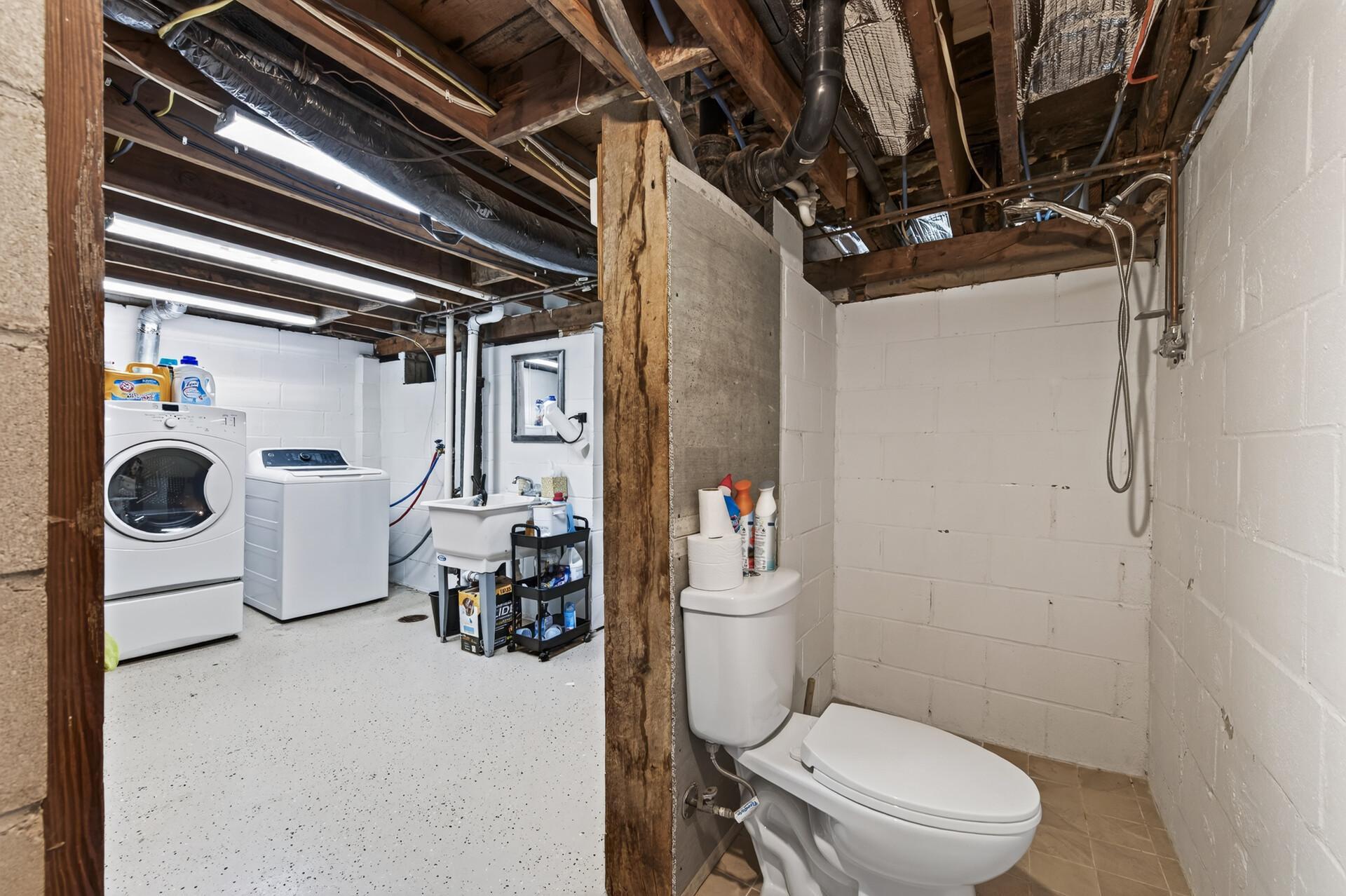 412 Winona Street E Property Photo 26