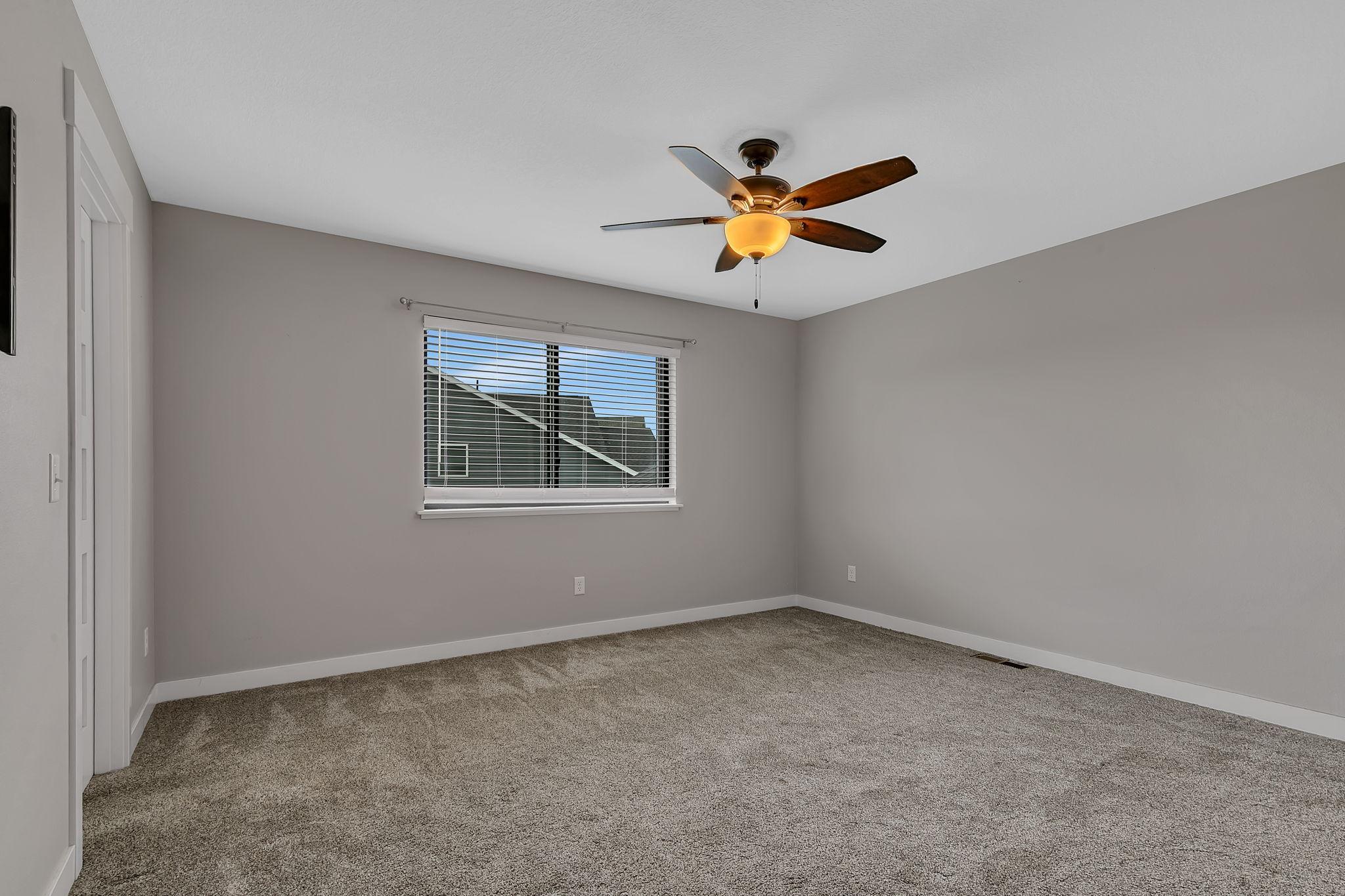 1012 26th Street Loop Property Photo 9