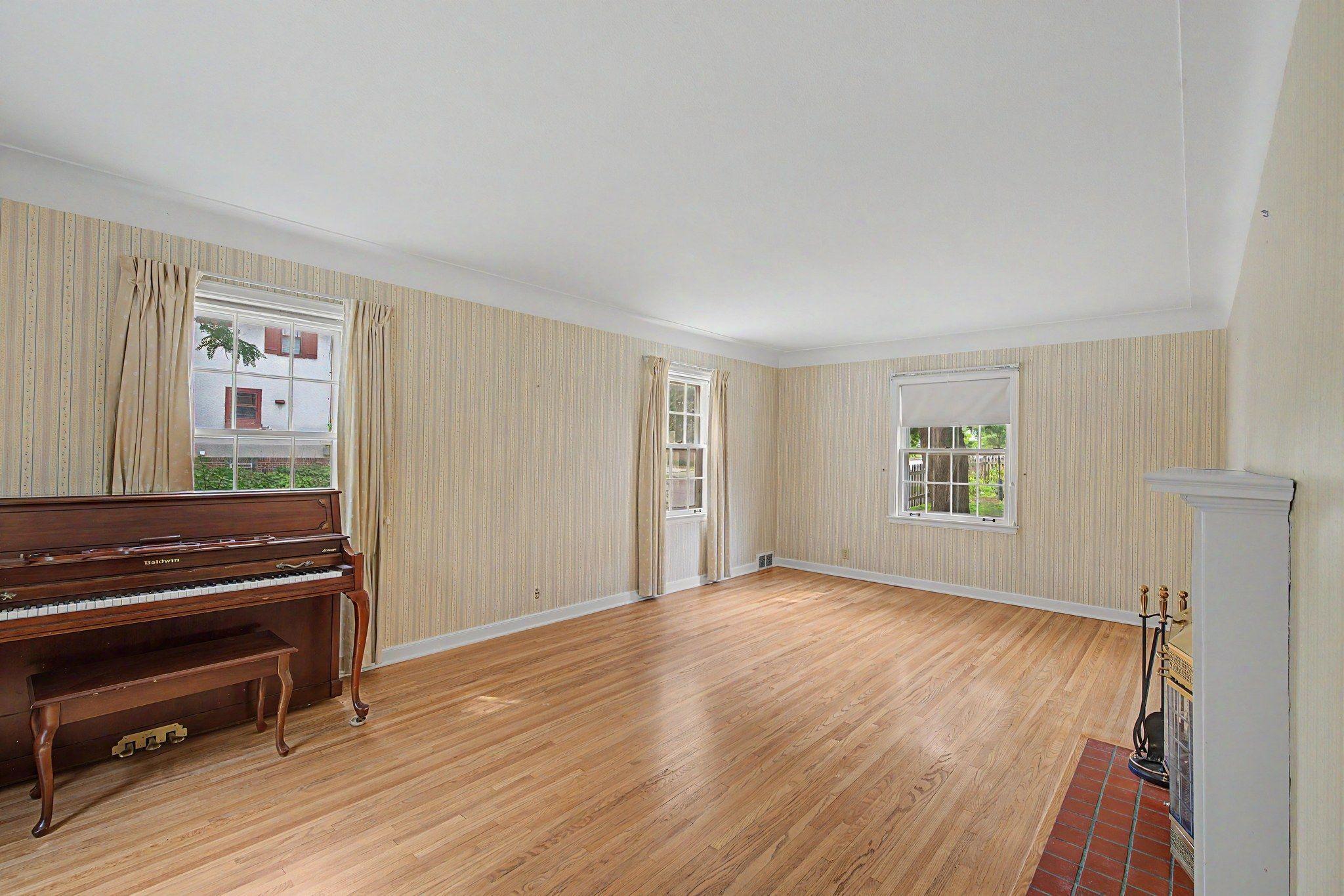 5256 Humboldt Avenue S Property Photo 3