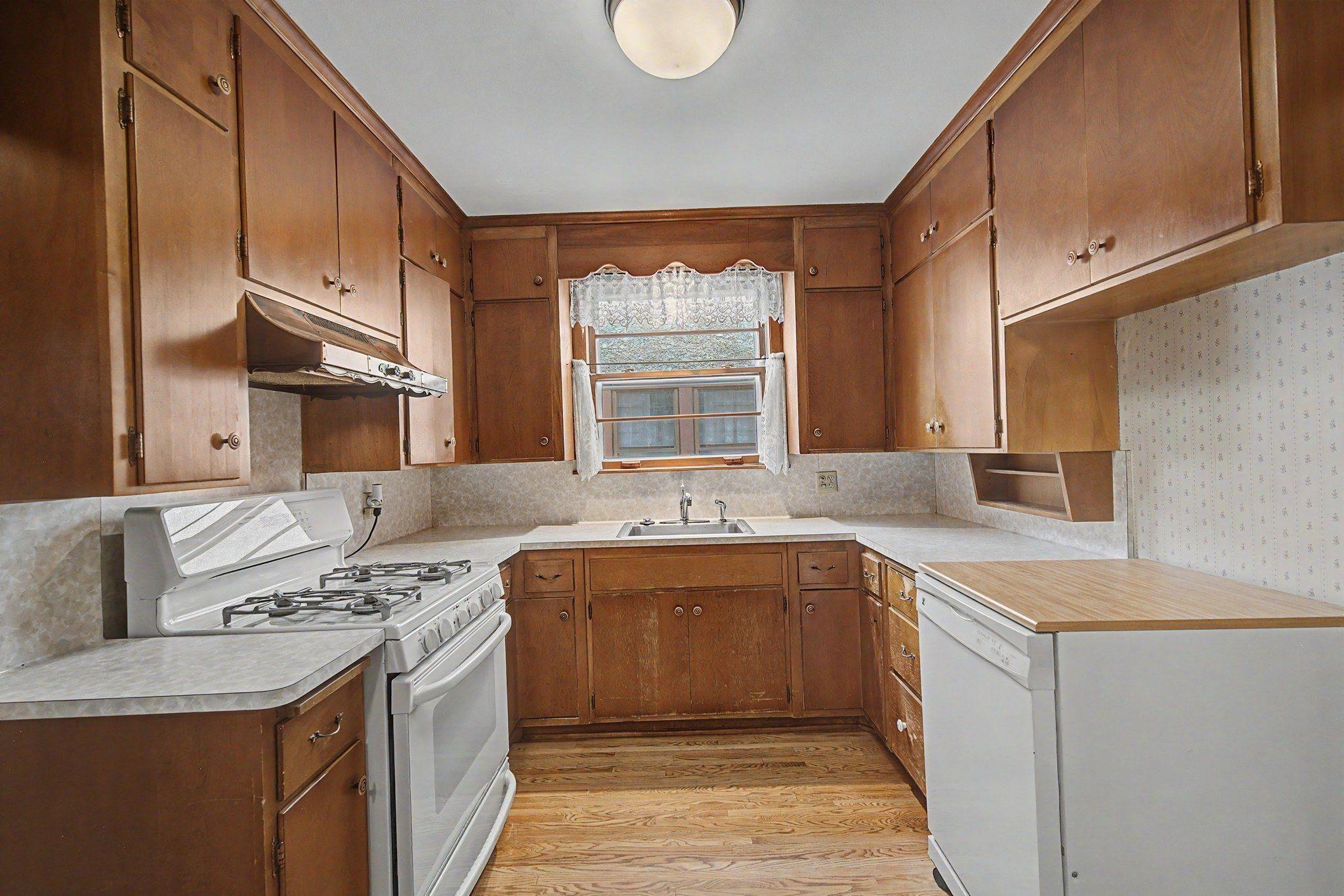 5256 Humboldt Avenue S Property Photo 8