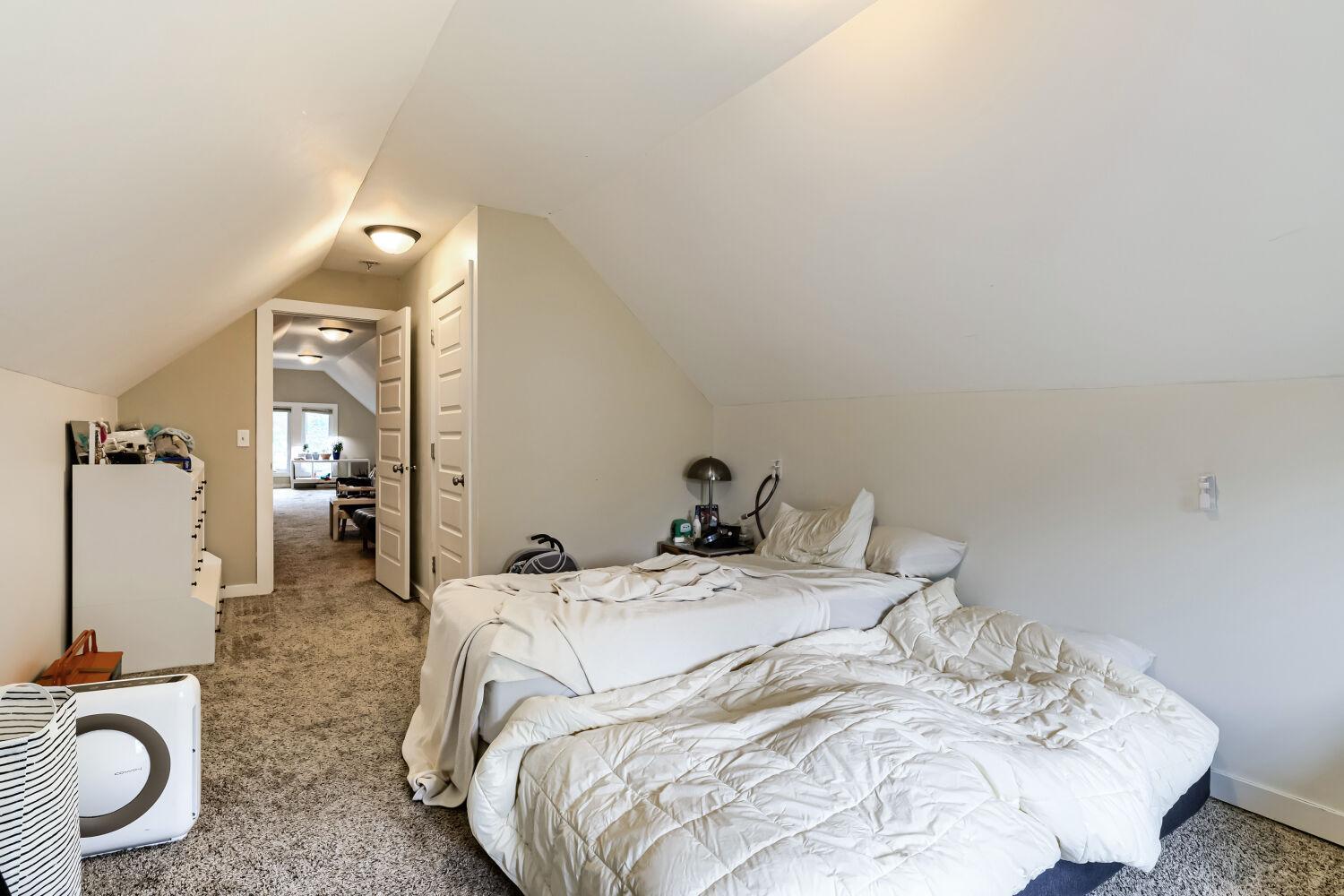 3622 Longfellow Avenue Property Photo 25