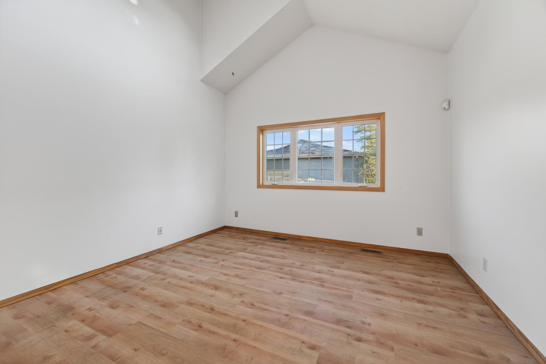2023 Parkside Drive Property Photo 7