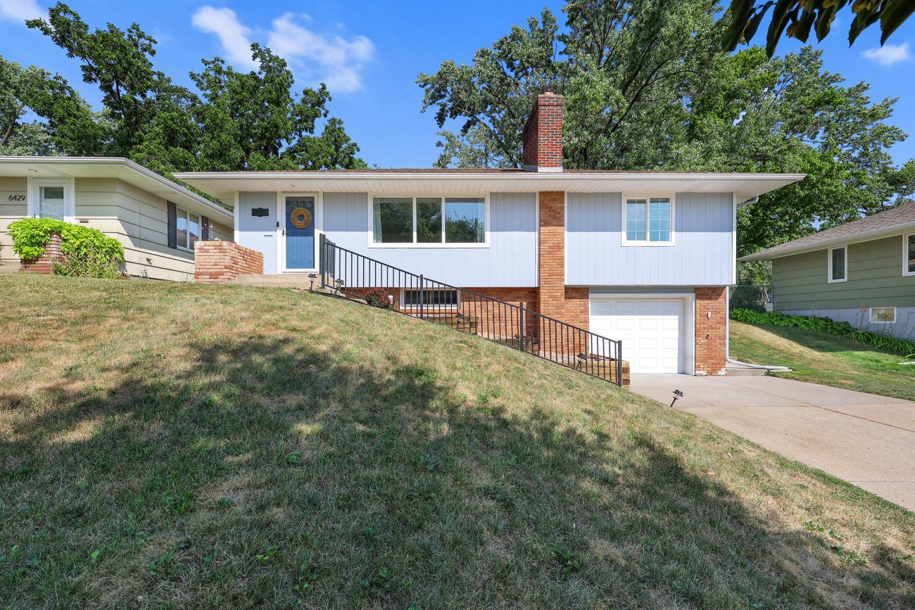 6435 Vincent Avenue S Property Photo 2