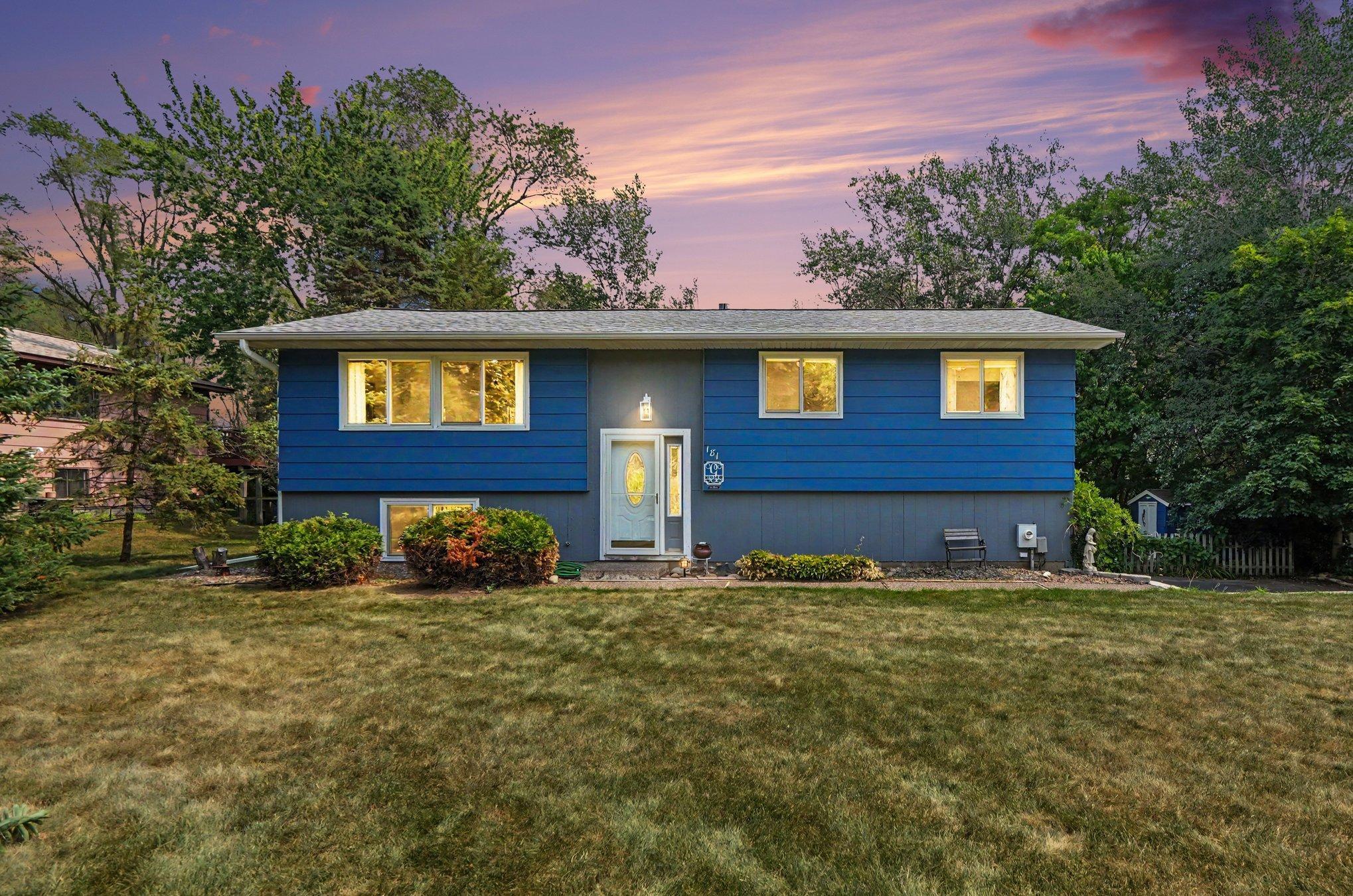181 Quant Avenue N Property Photo 1