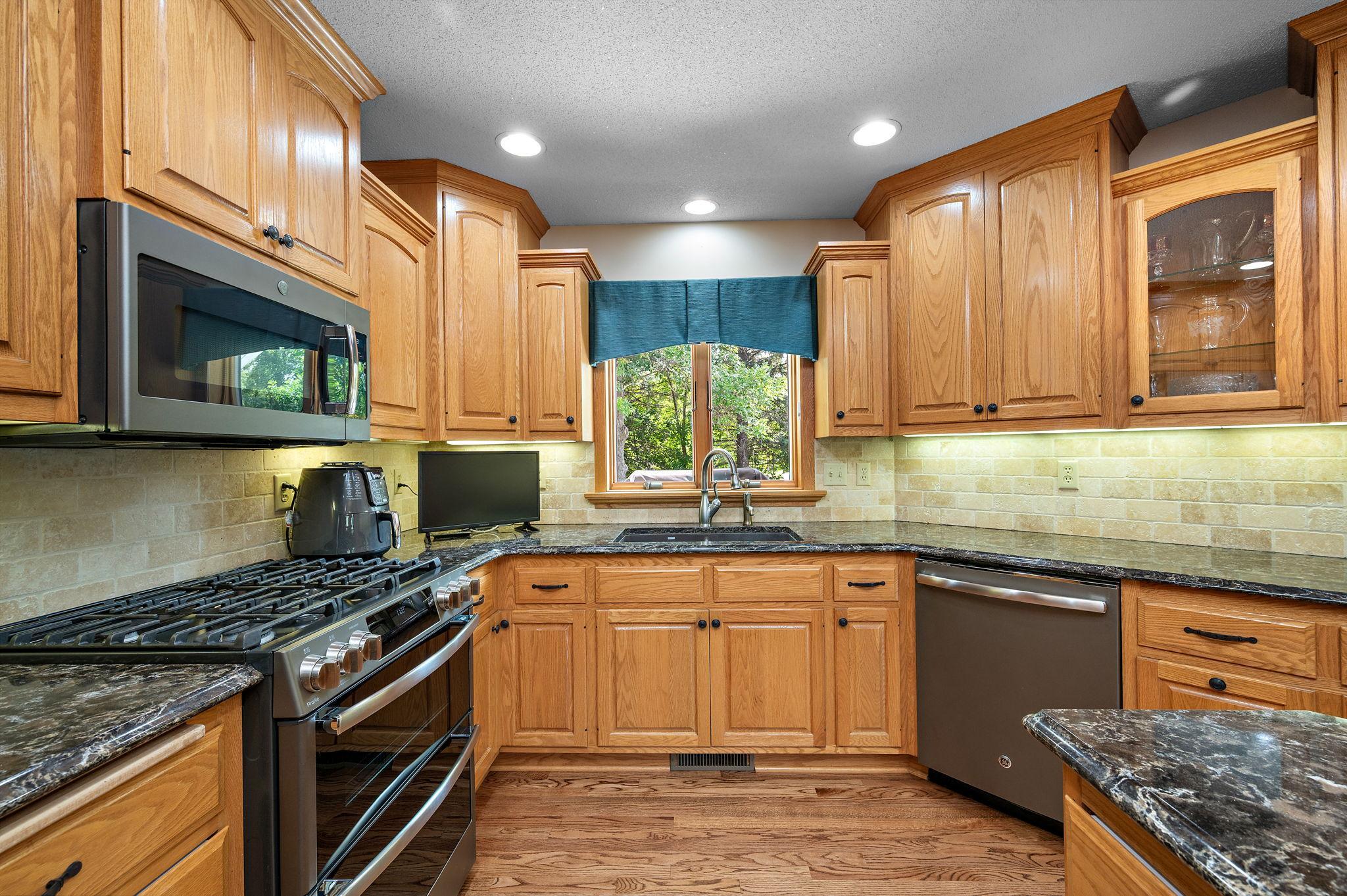 11126 26th Street Ne Property Photo 3
