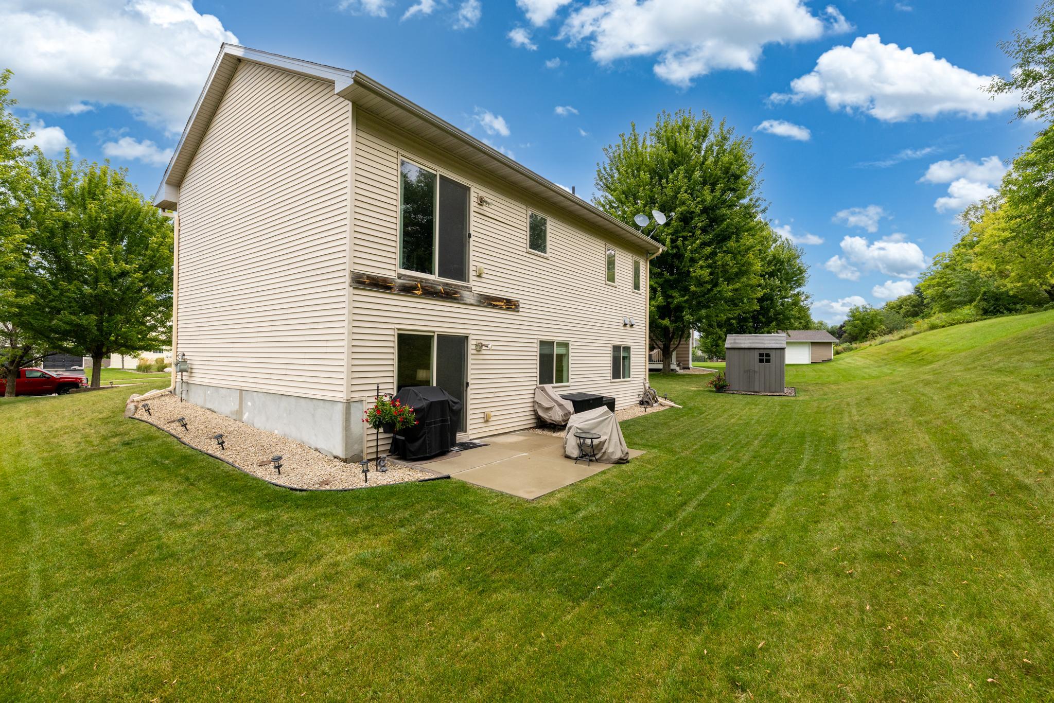 924 Firethorne Trail Property Photo 6
