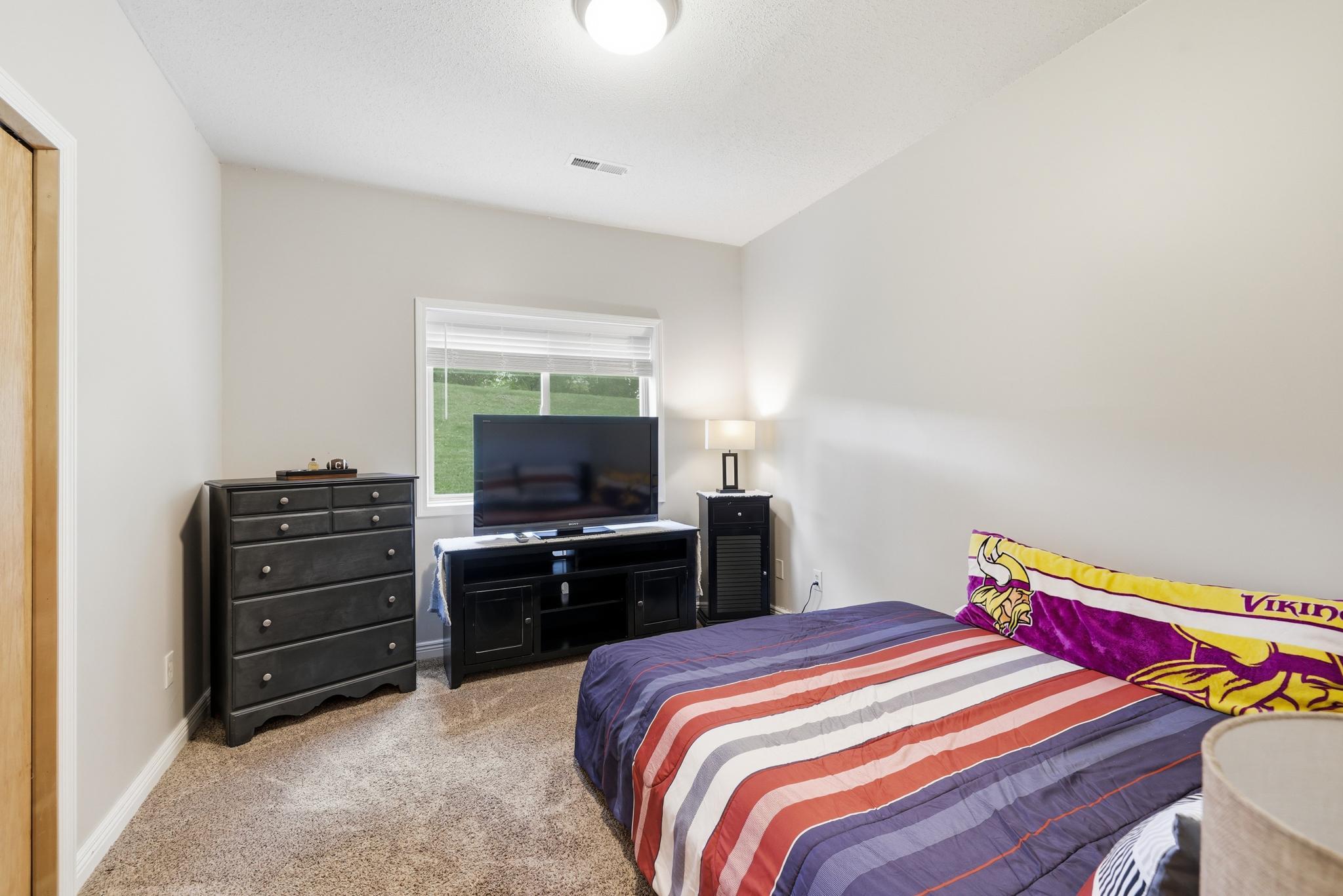924 Firethorne Trail Property Photo 33