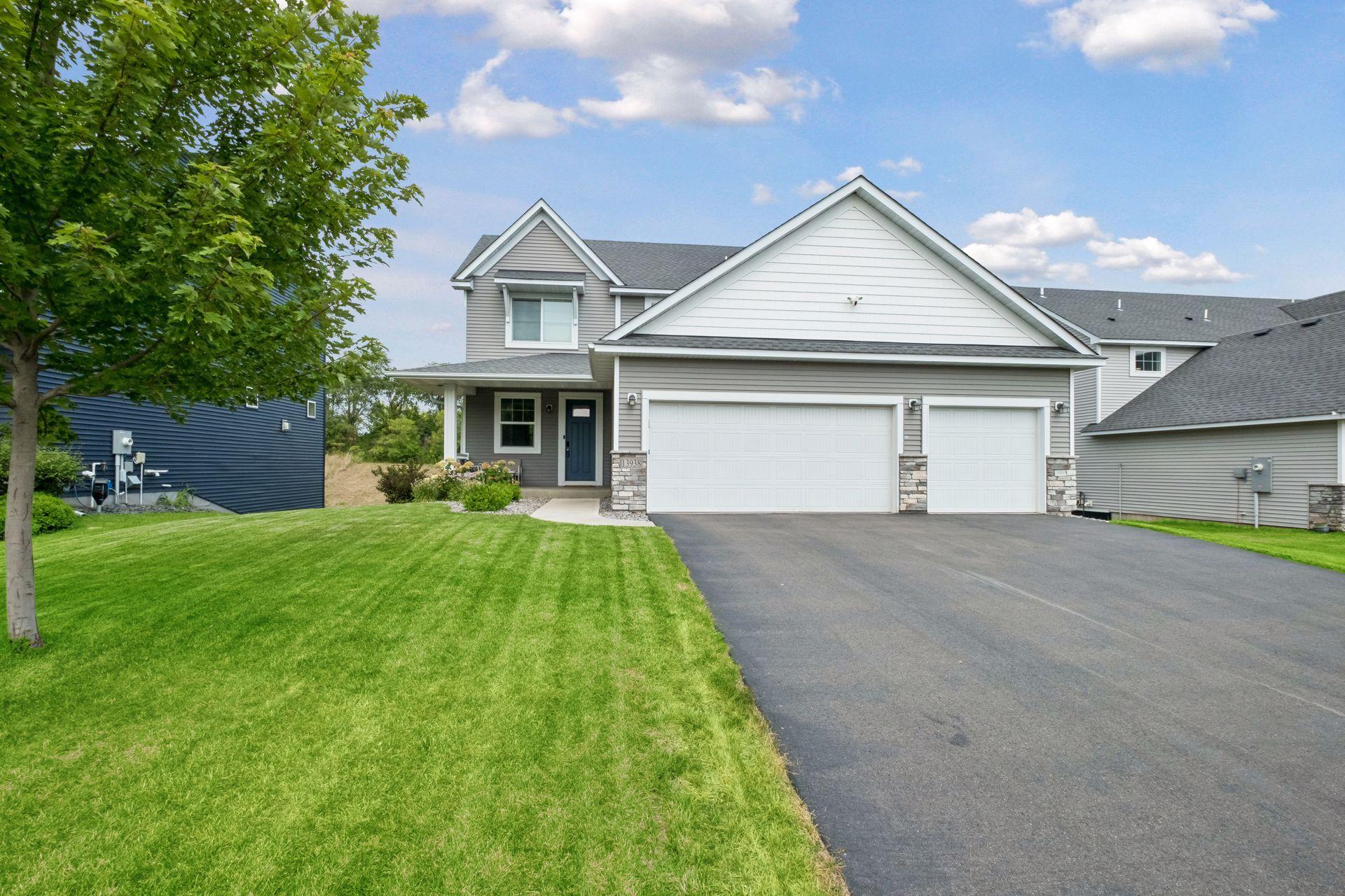 13938 Ashford Path Property Photo 1