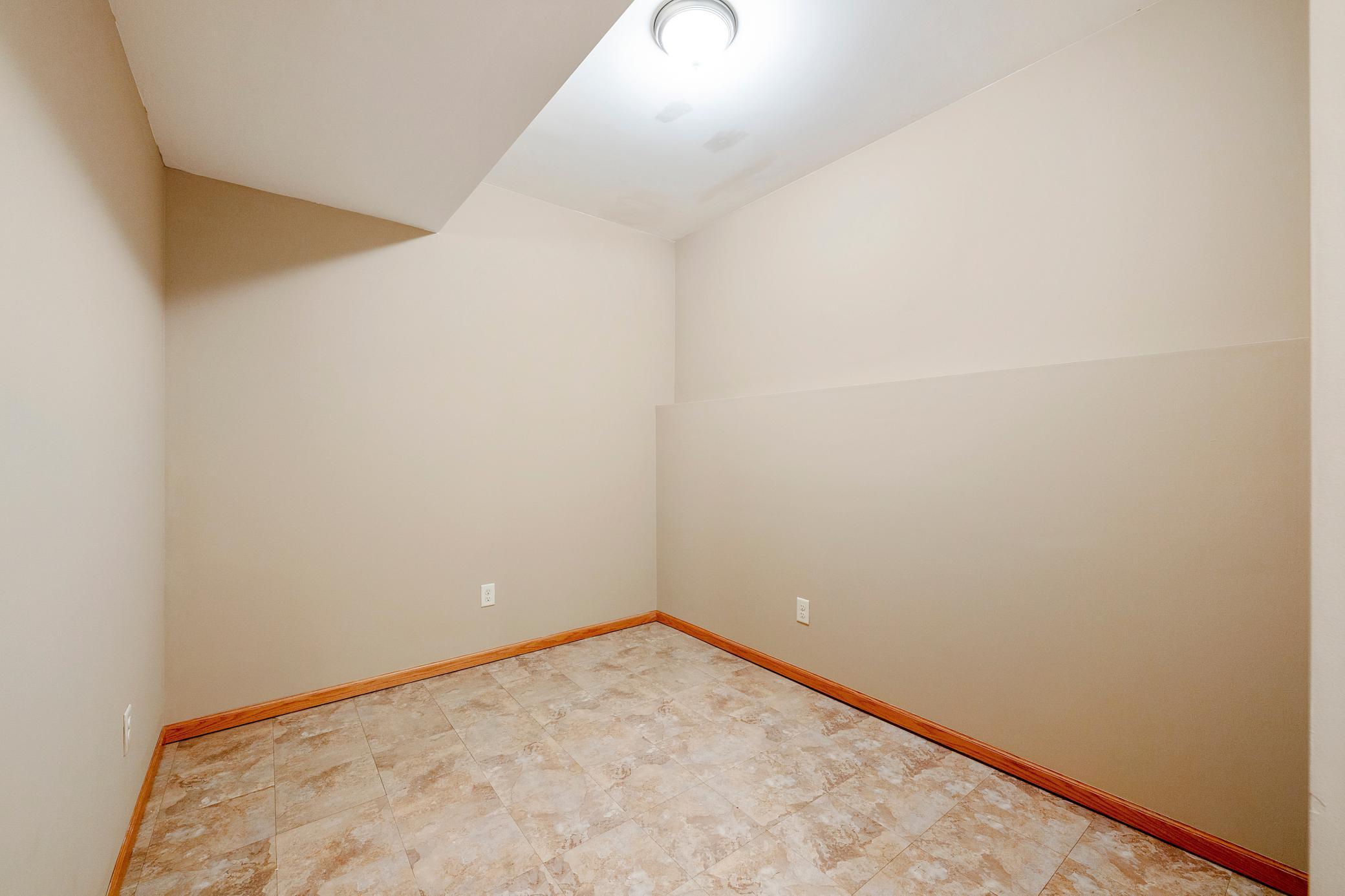 1774 Fox Run Property Photo 46