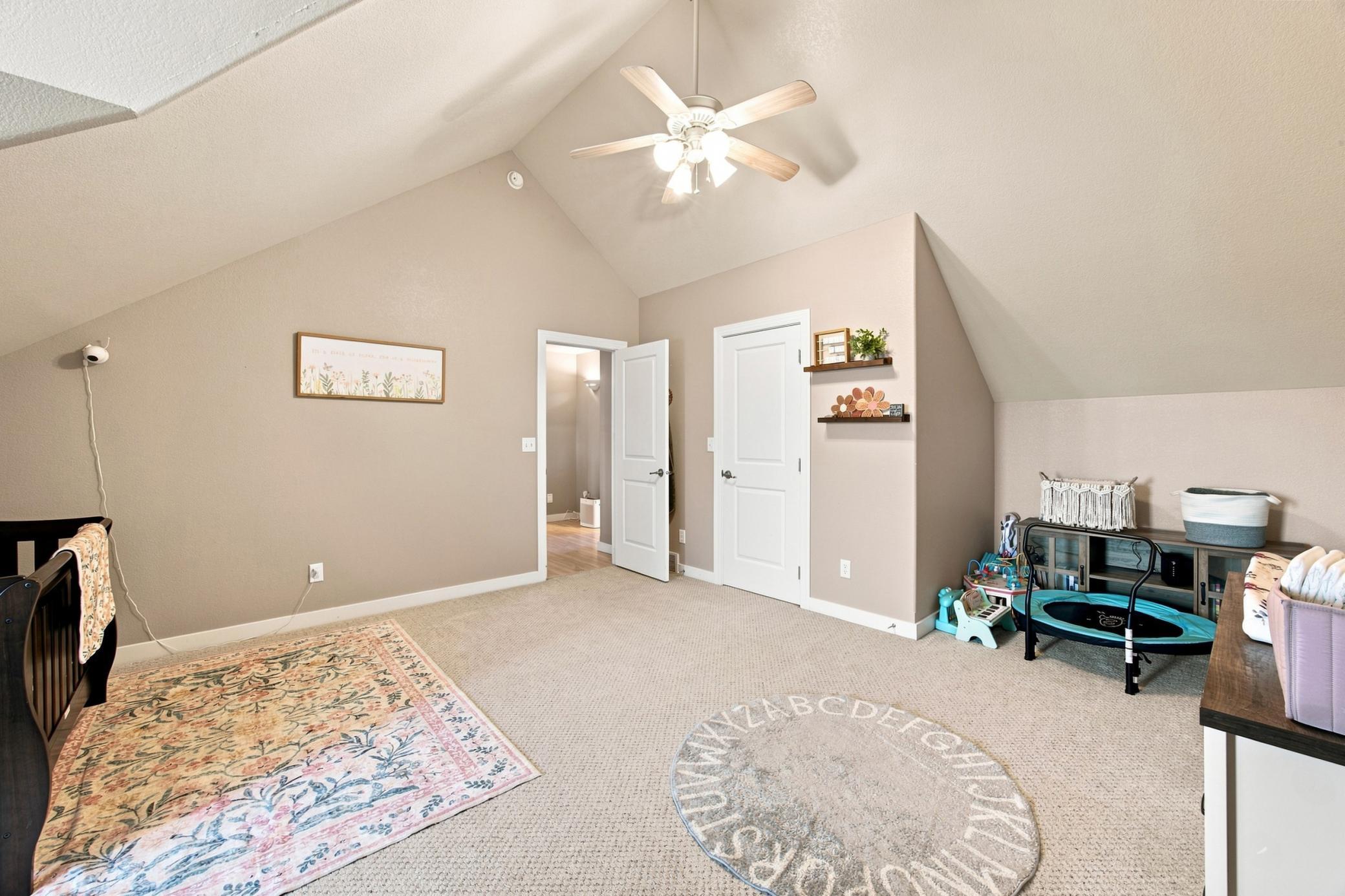 823 Birdie Court Property Photo 22
