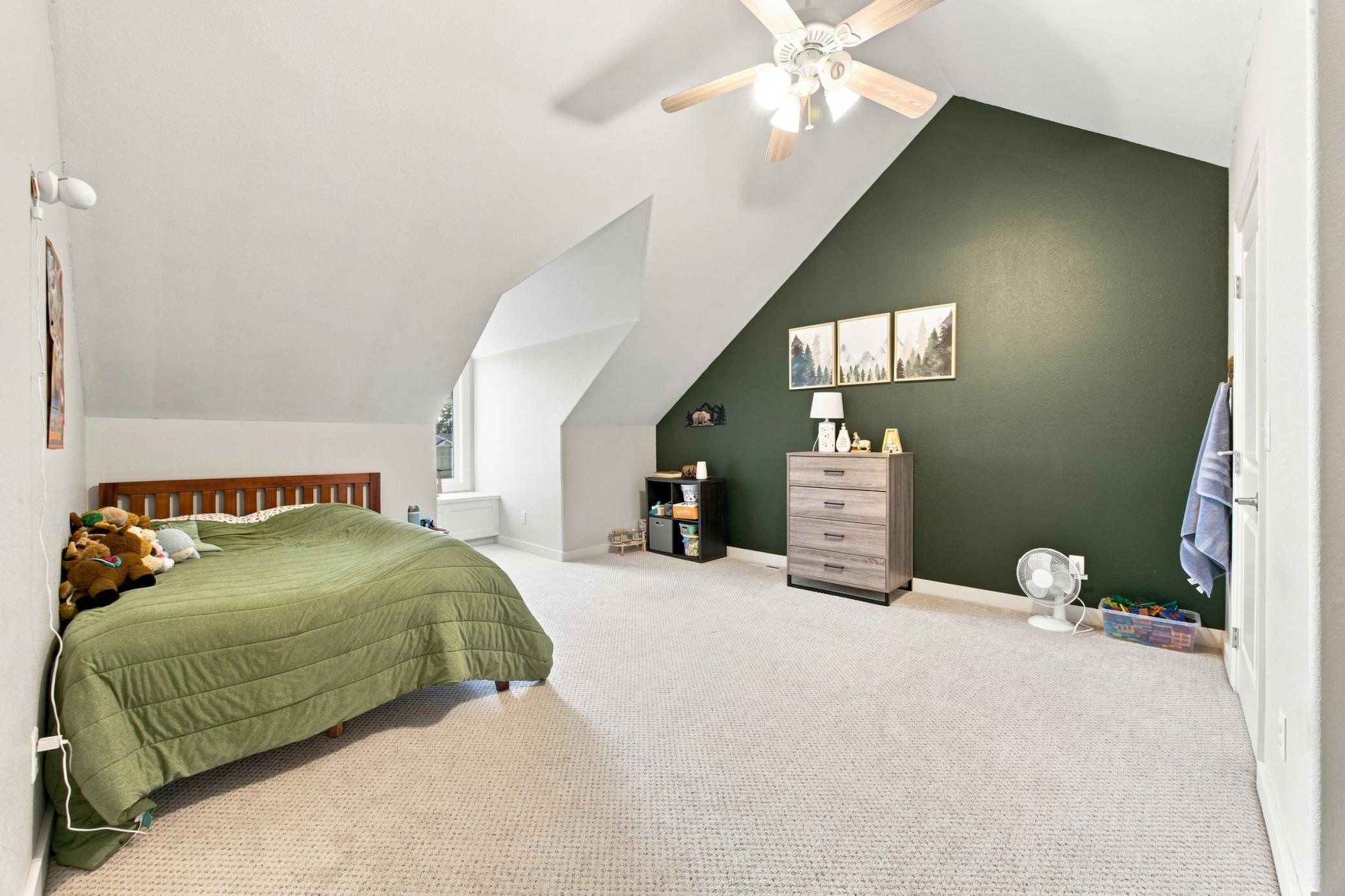 823 Birdie Court Property Photo 23