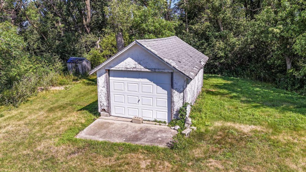 3251 200th Street Property Photo 8