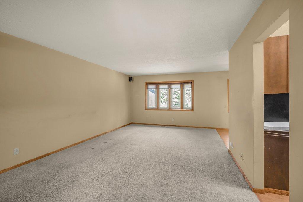 244 W Eagle Lake Drive Property Photo 2