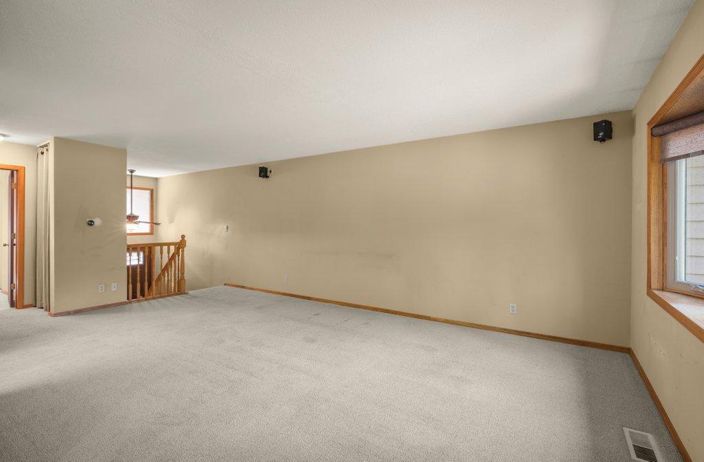 244 W Eagle Lake Drive Property Photo 4