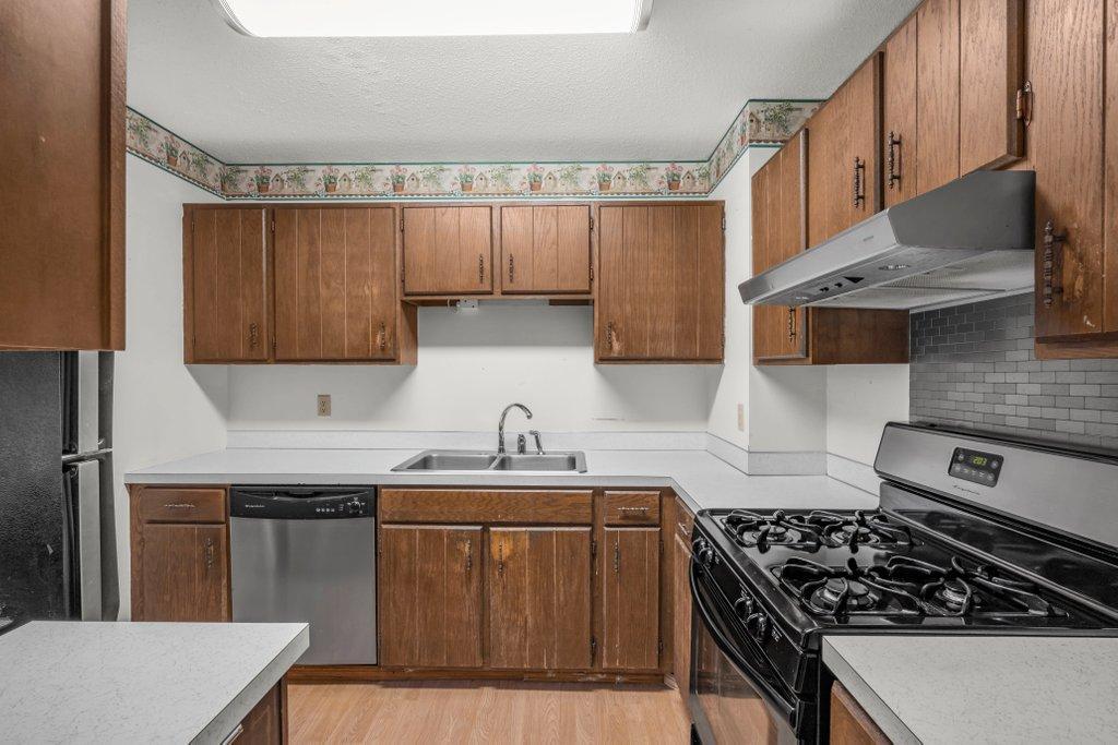 244 W Eagle Lake Drive Property Photo 8