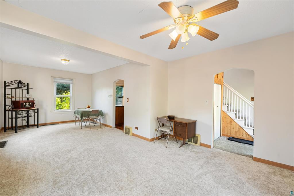 606 Maple Street Property Photo 7
