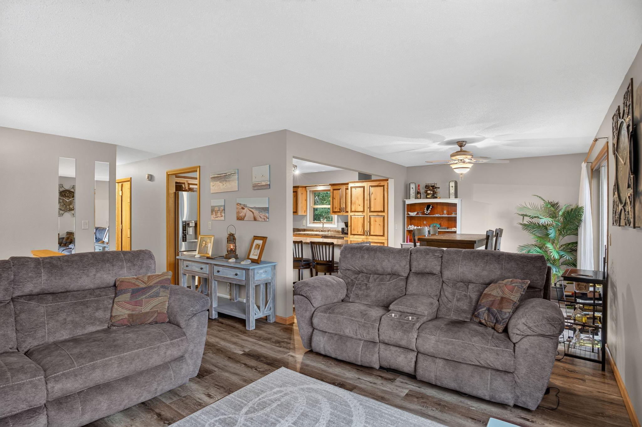 122 Monroe Street N Property Photo 11