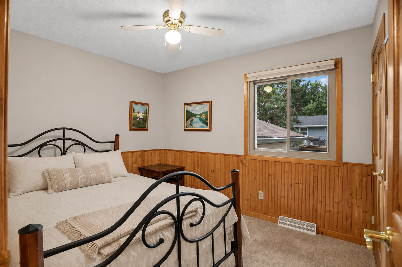122 Monroe Street N Property Photo 19