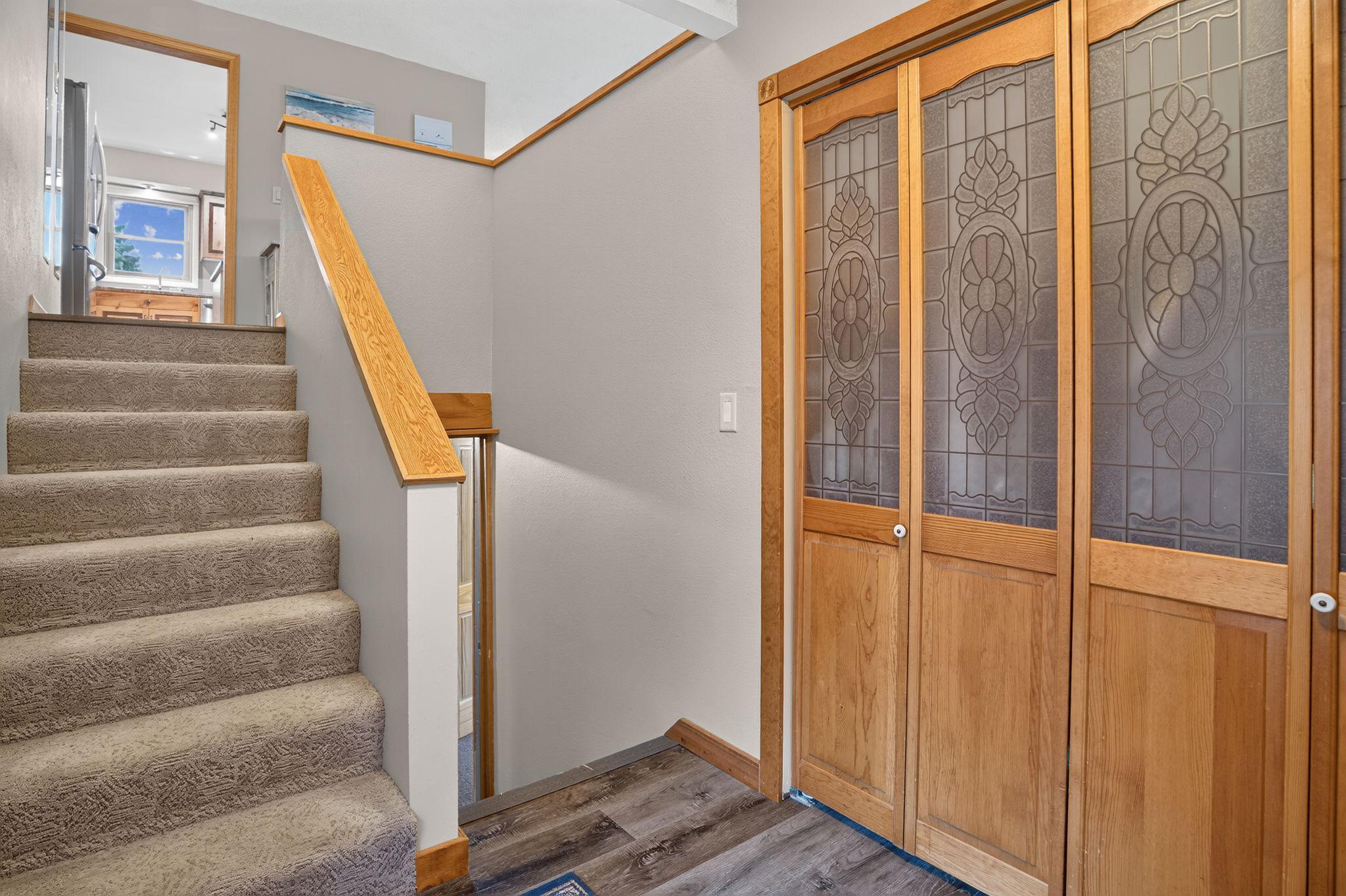 122 Monroe Street N Property Photo 20
