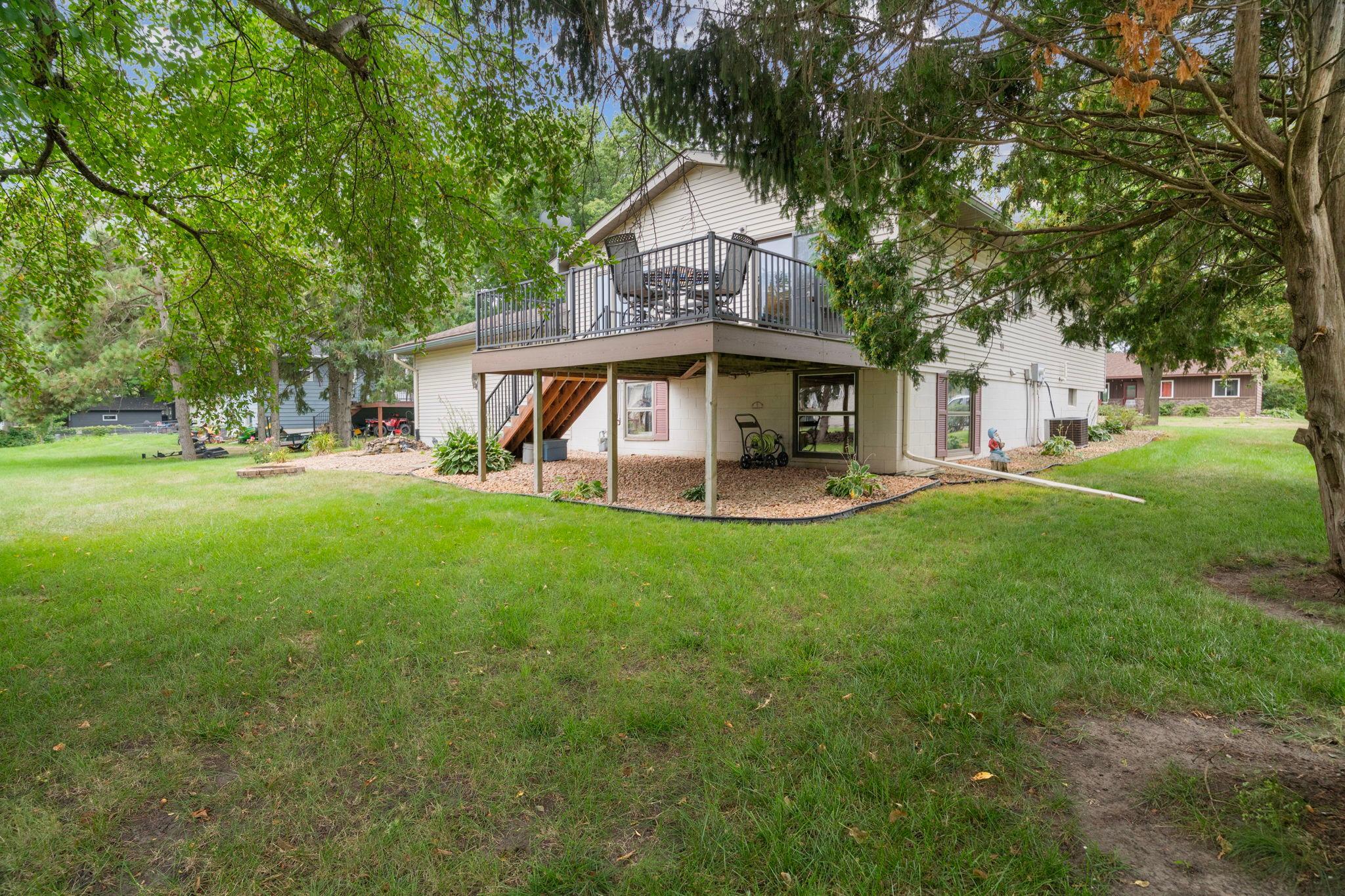 122 Monroe Street N Property Photo 29