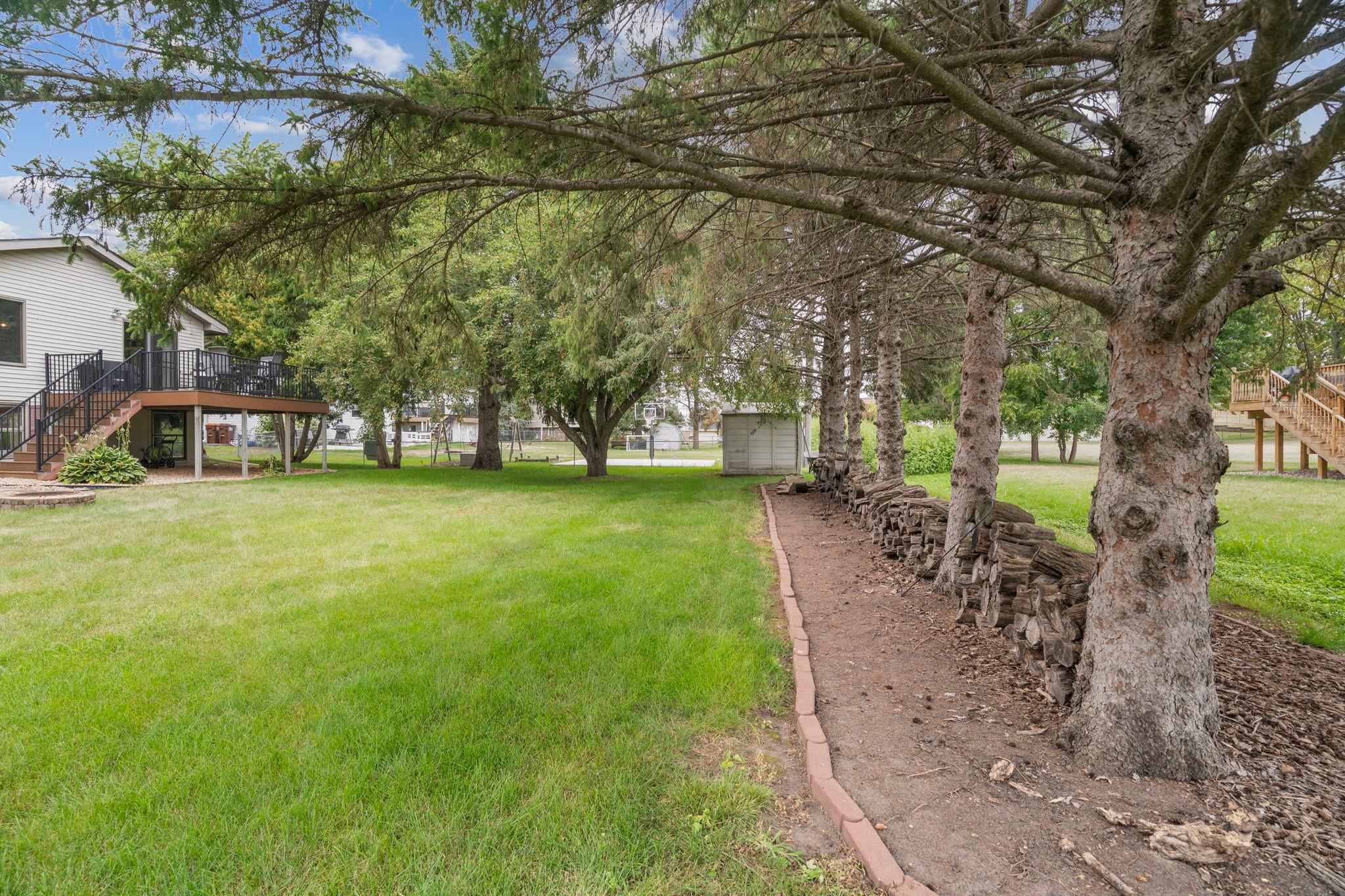 122 Monroe Street N Property Photo 31