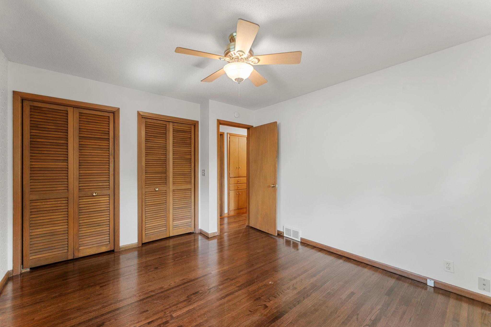 9725 Queen Road Property Photo 16