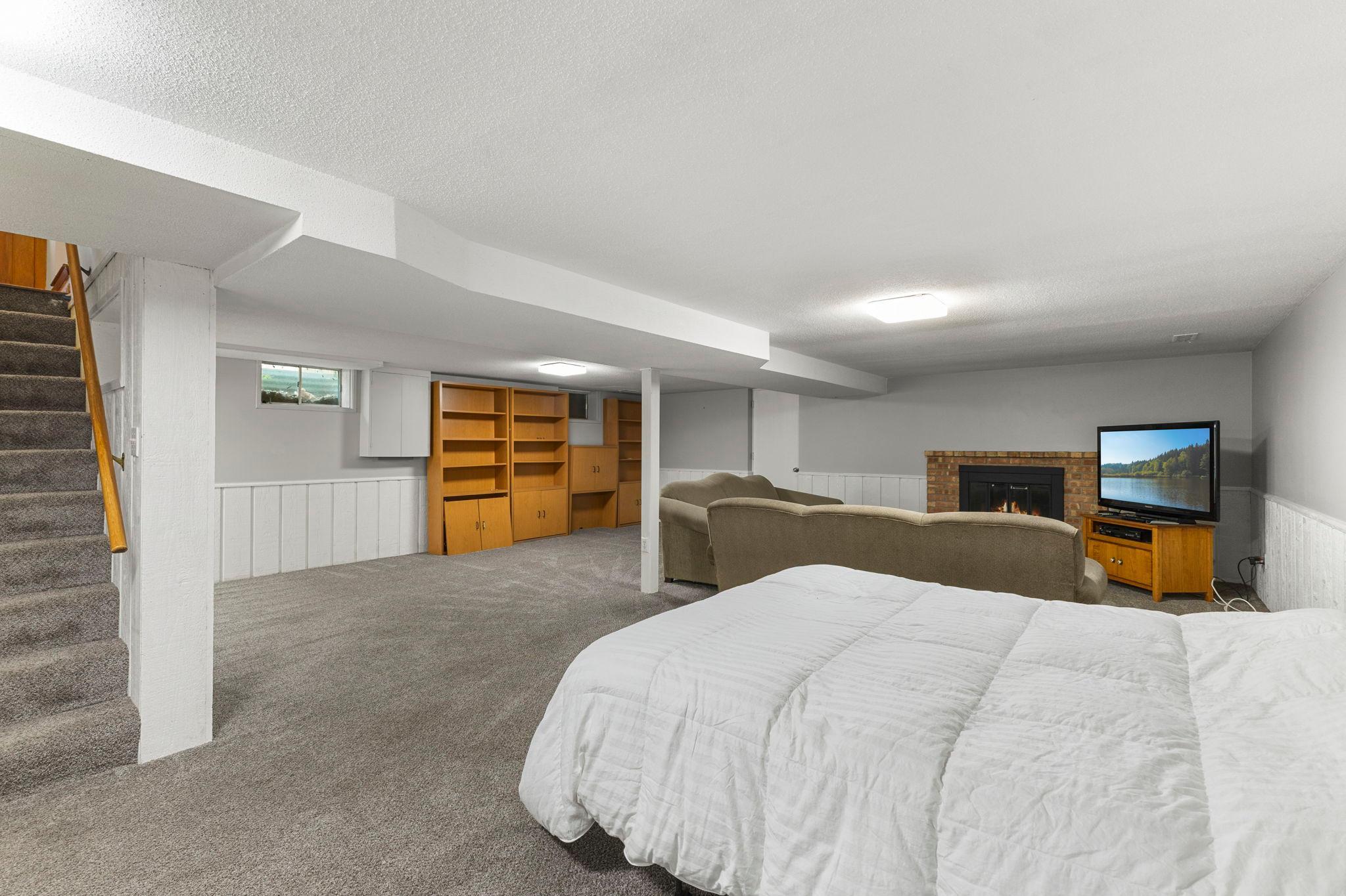 9725 Queen Road Property Photo 21