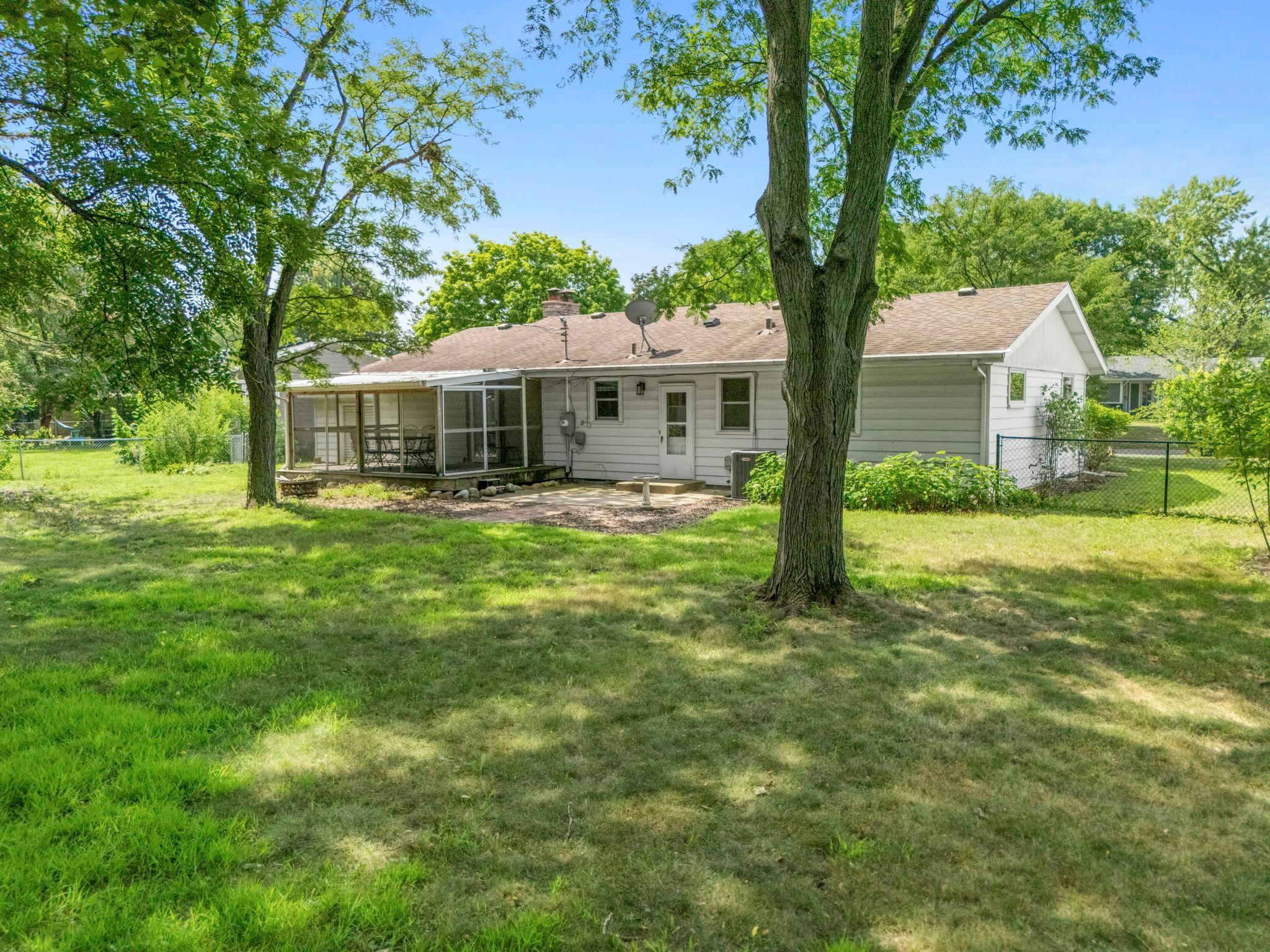 9725 Queen Road Property Photo 25