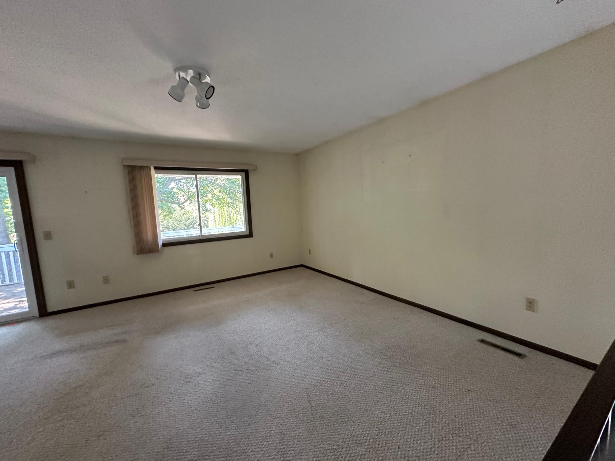 11232 Vessey Circle Property Photo 3