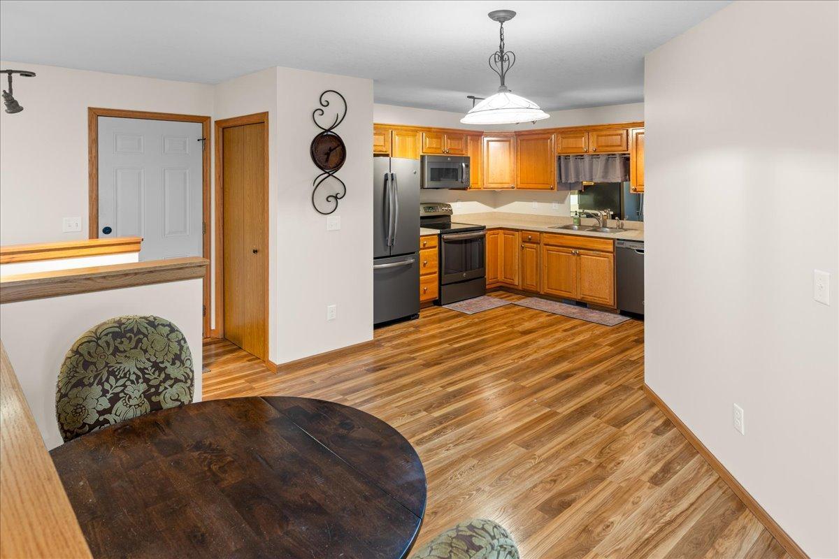 38260 Explorer Circle Property Photo 9