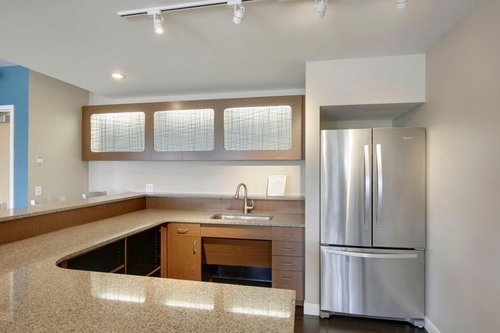 929 Portland Ave 1212 Property Photo 28
