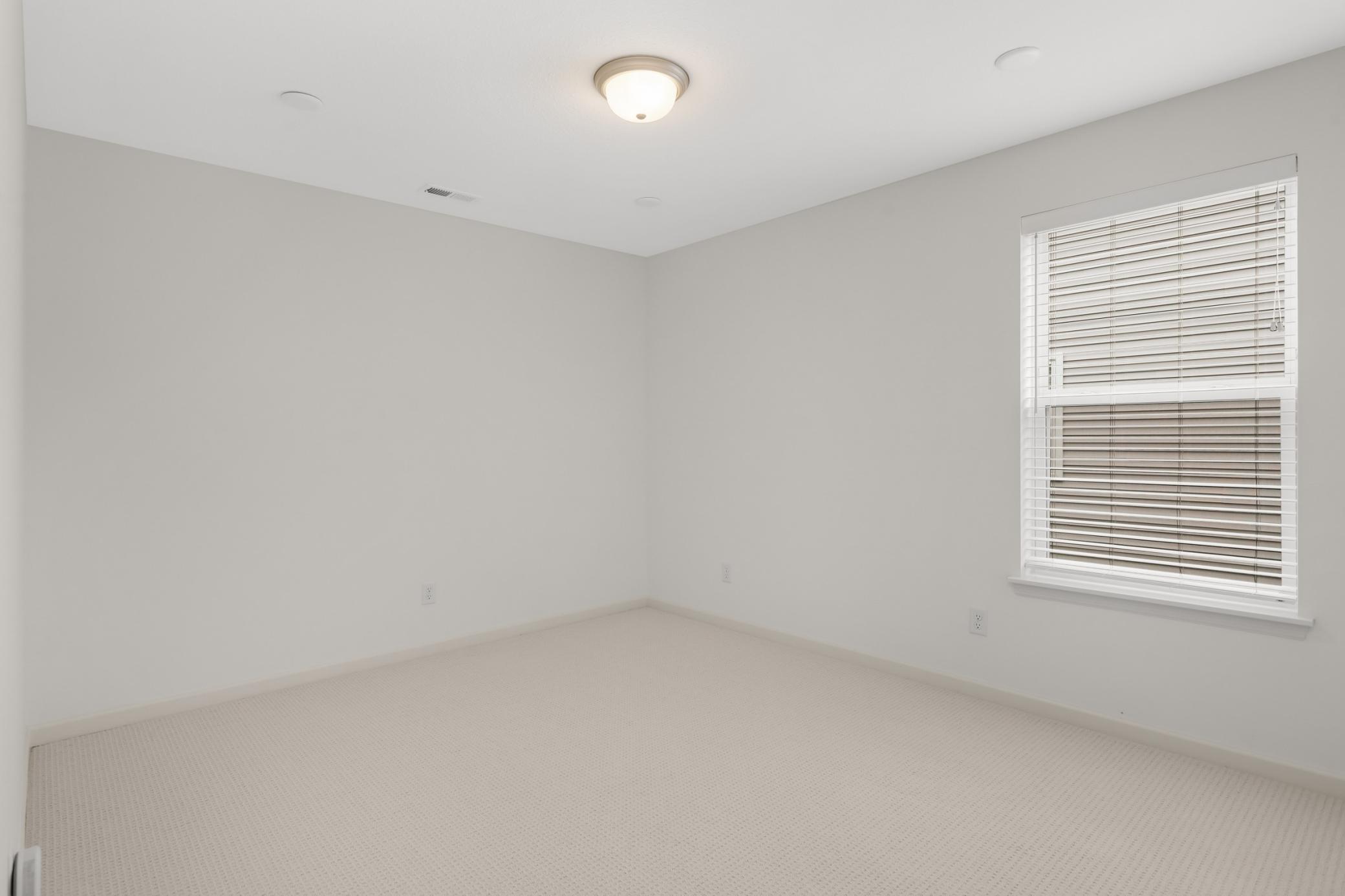 4917 Obsidian Way Property Photo 34