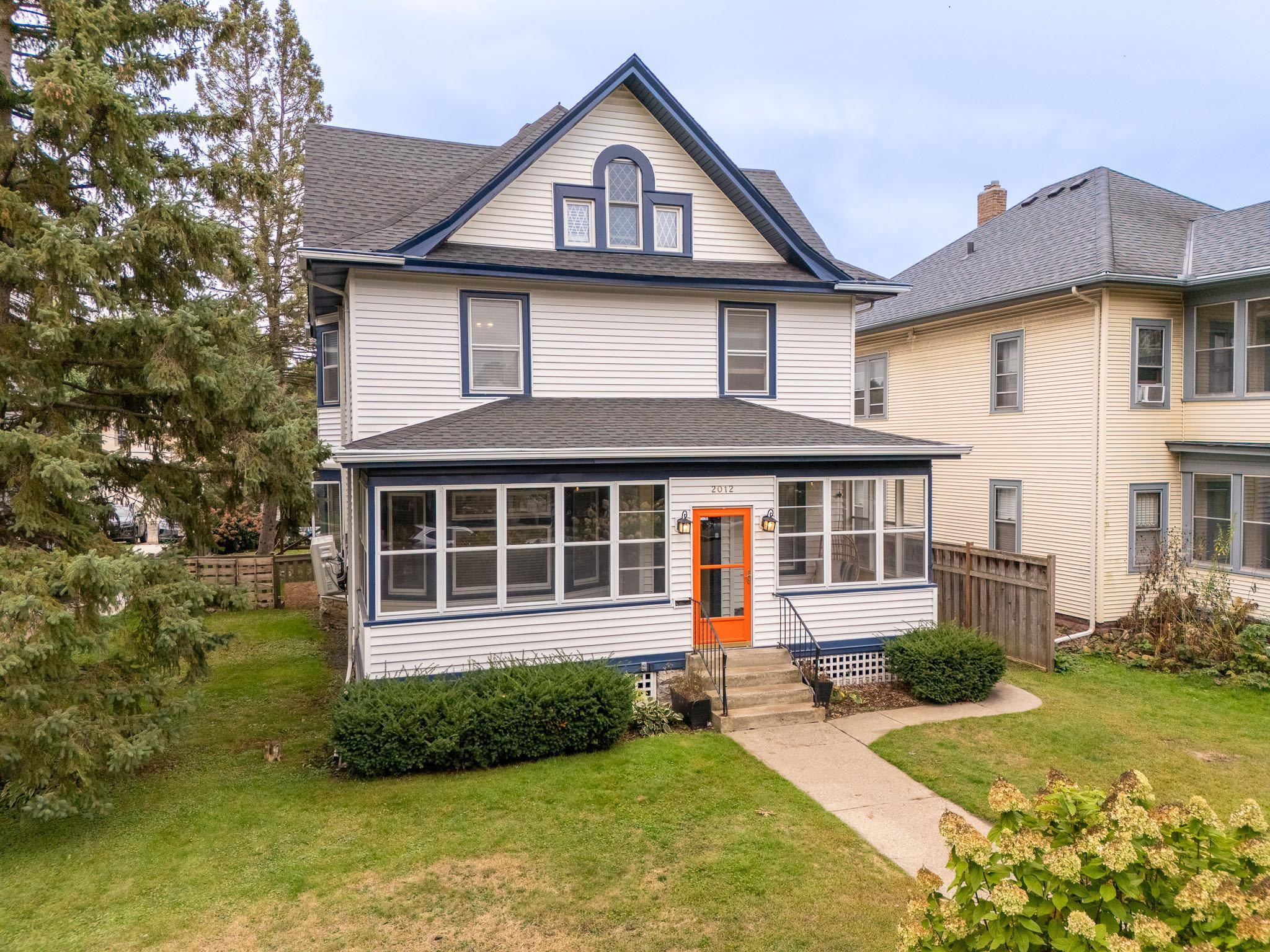 2012 Selby Avenue Property Photo