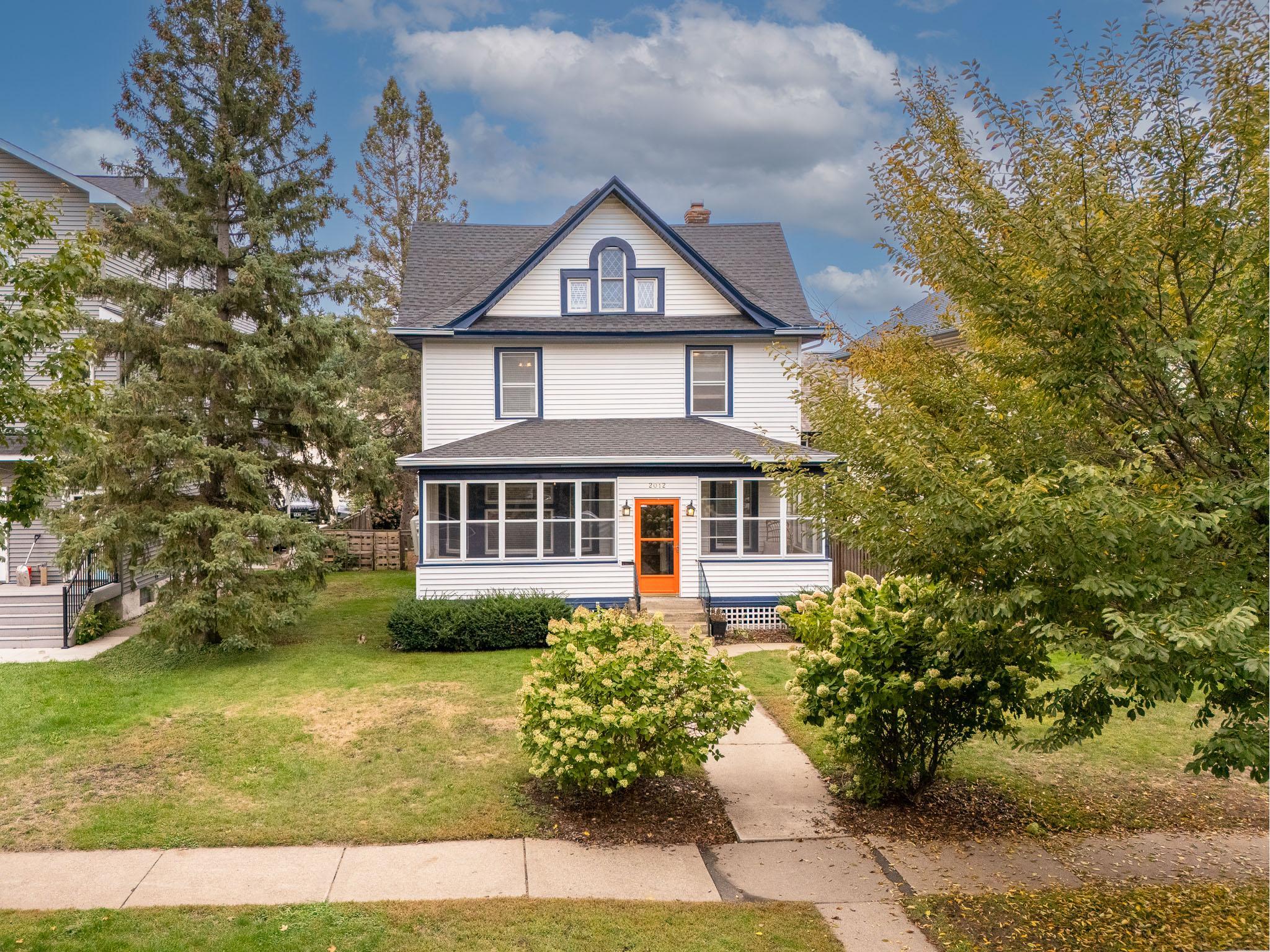 2012 Selby Avenue Property Photo 6