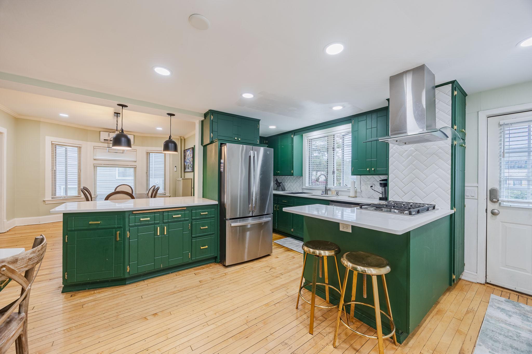 2012 Selby Avenue Property Photo 14